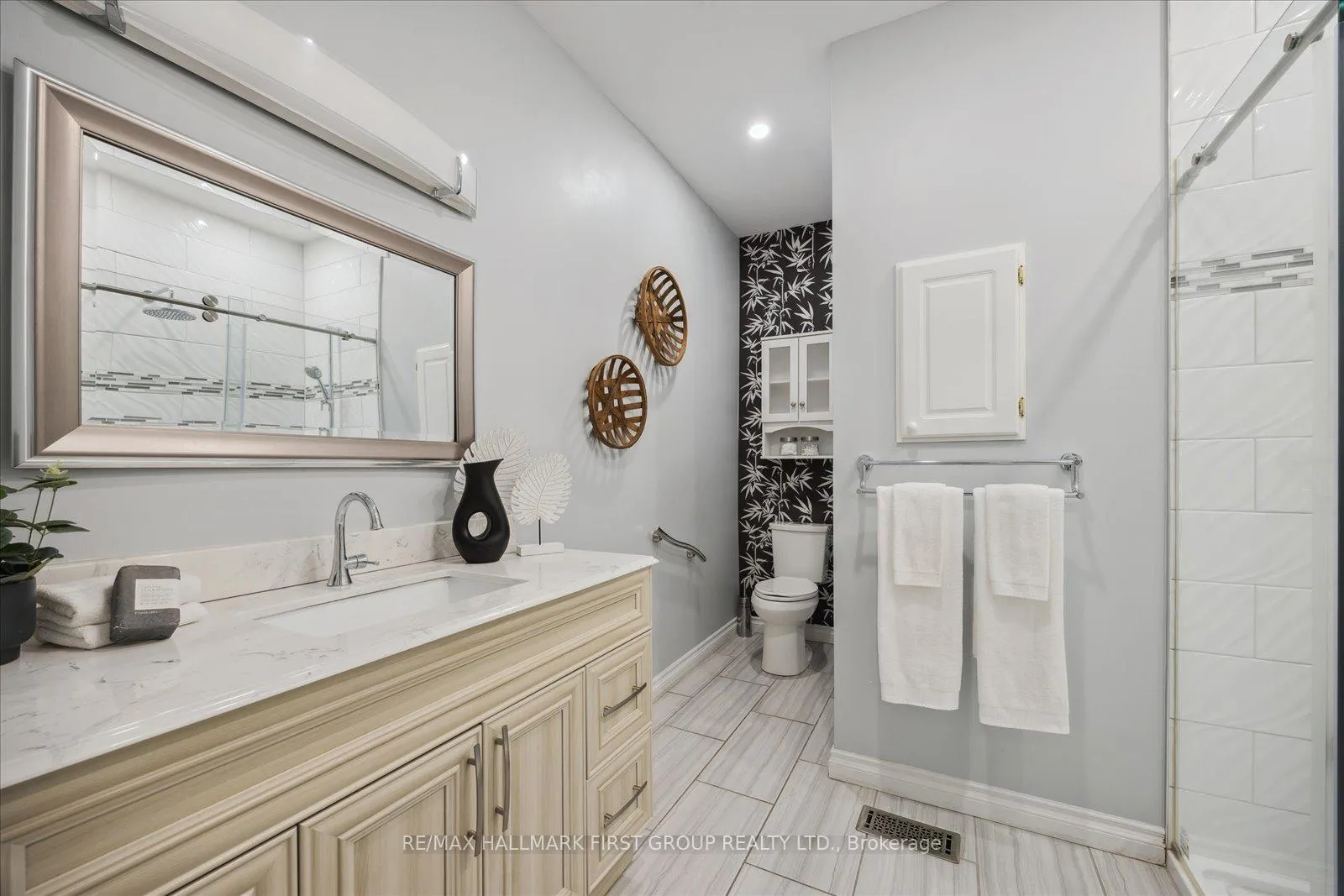 Photo 14 of Unit 24, 1111 Wilson Road N, Oshawa, Pinecrest — HOMEH