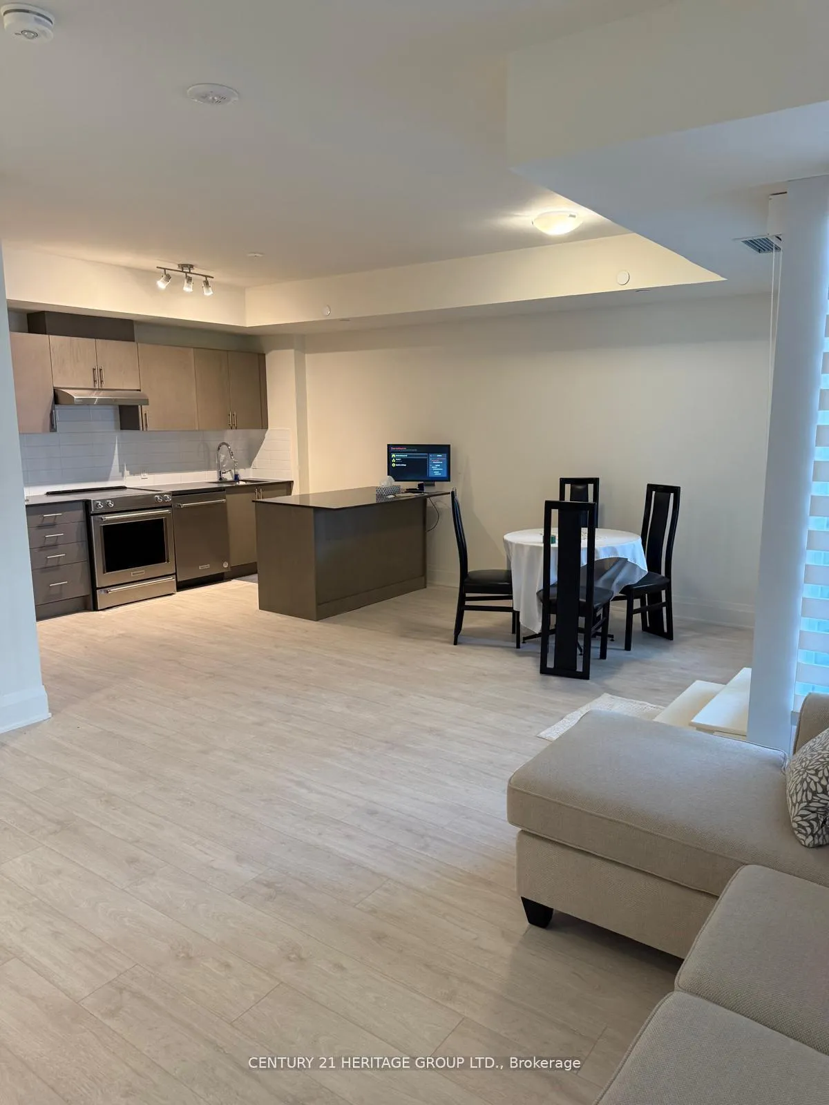 Photo 1 of Unit 235, 8960 Jane Street, Vaughan, Vellore Village — HOMEH