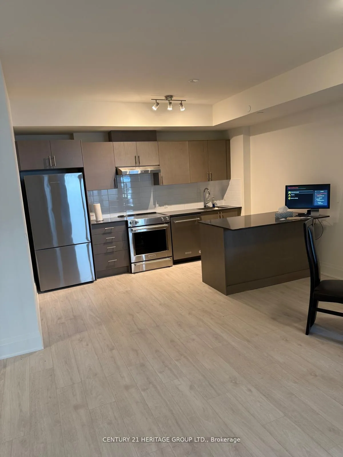 Photo 2 of Unit 235, 8960 Jane Street, Vaughan, Vellore Village — HOMEH