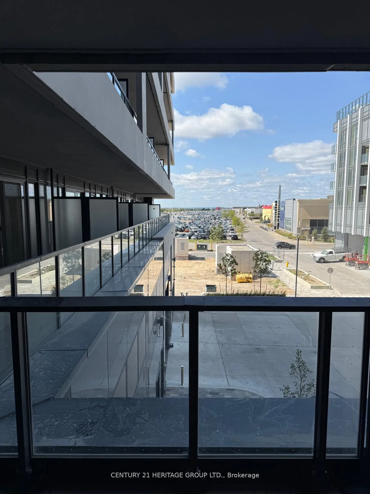 Photo 14 of Unit 235, 8960 Jane Street, Vaughan, Vellore Village — HOMEH