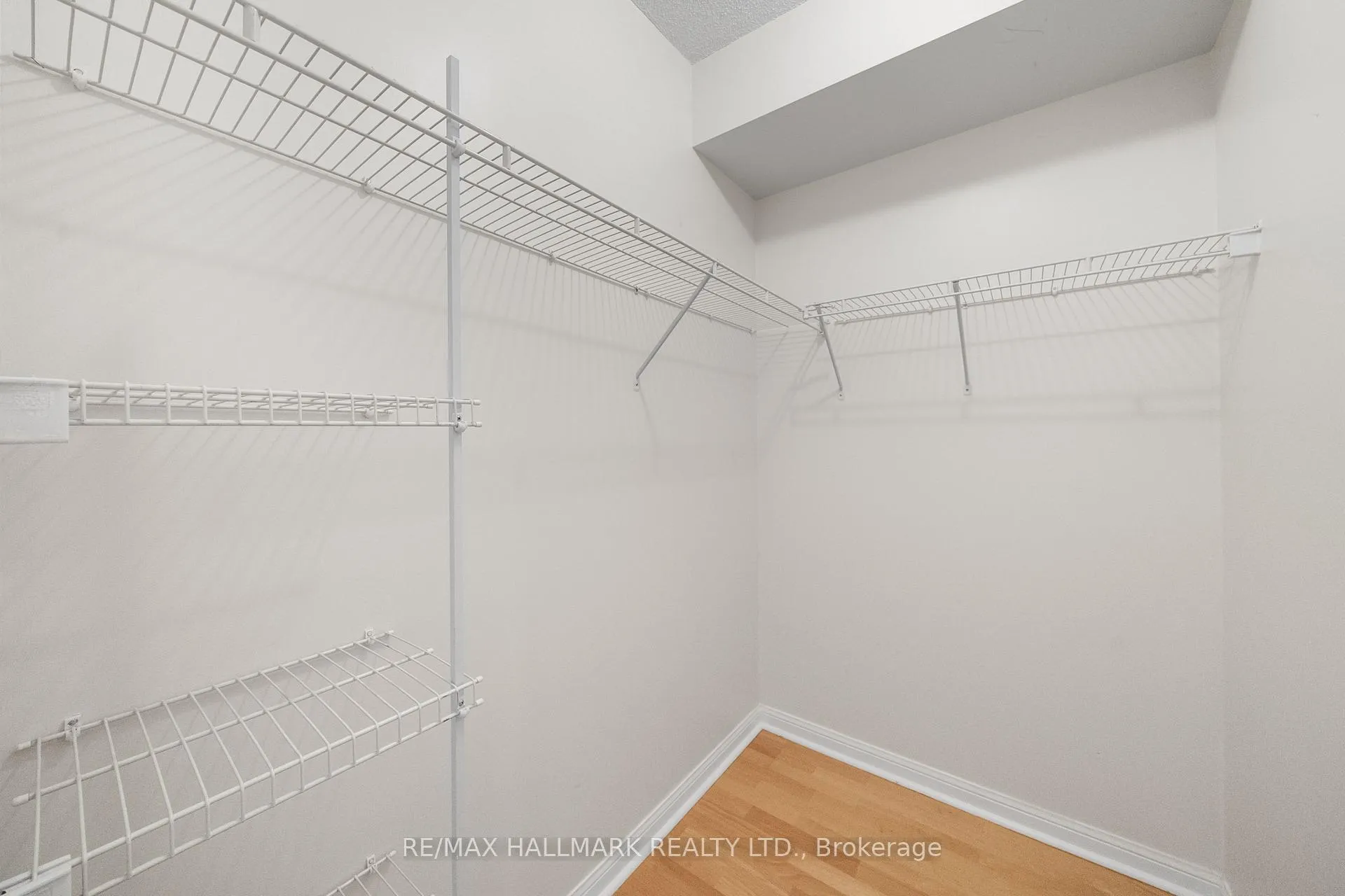 Photo 13 of Unit 307, 1801 Bayview Avenue, Toronto, Leaside — HOMEH