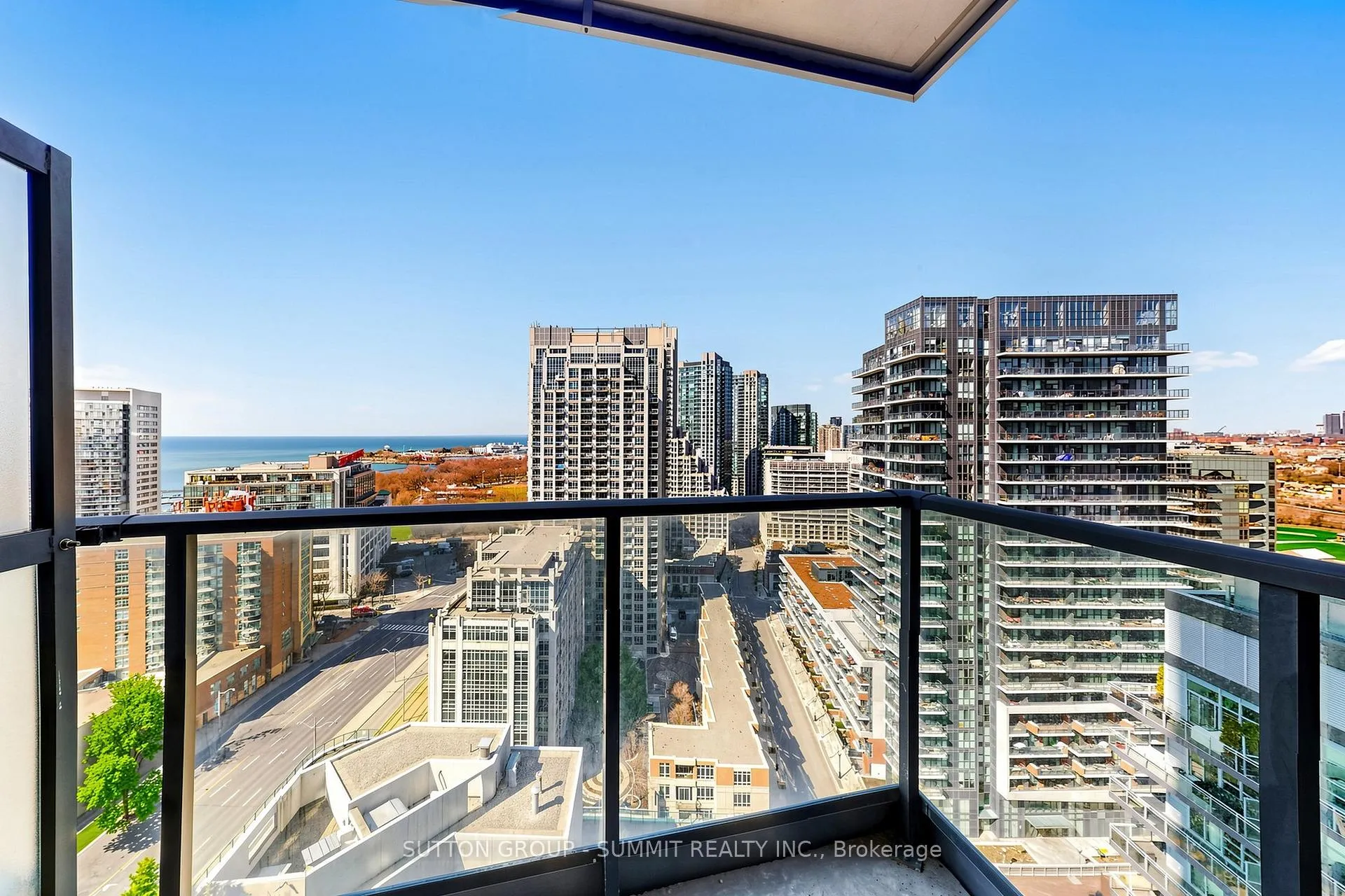 Photo 3 of Unit 2209, 600 Fleet Street, Toronto, Niagara — HOMEH