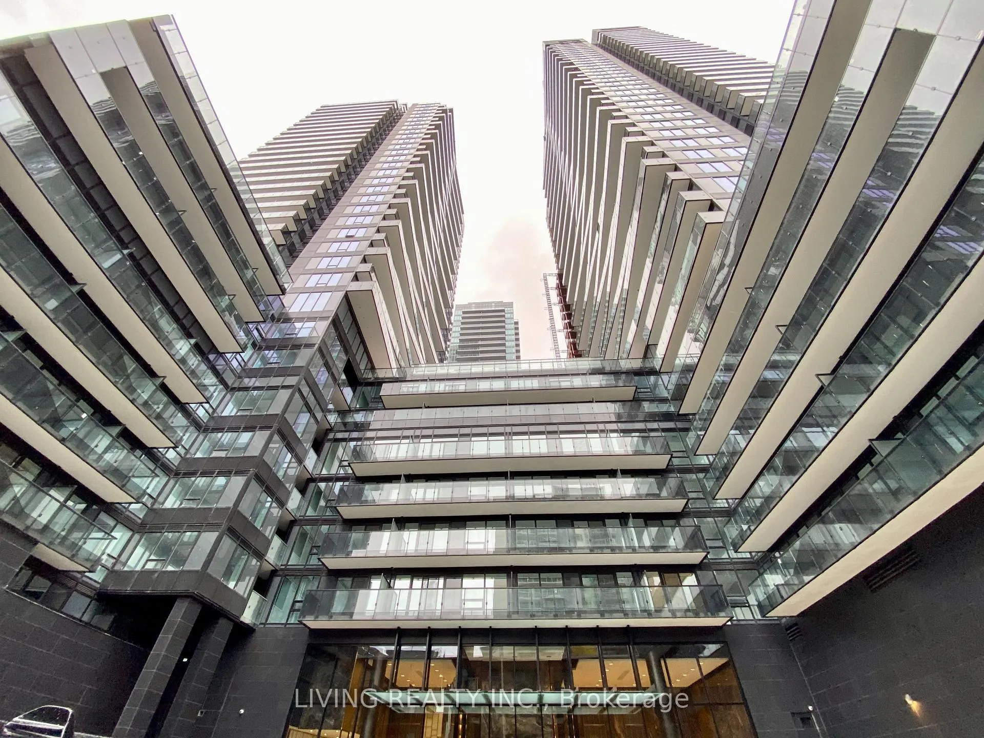 Front of Unit 1703, 127 Broadway Avenue