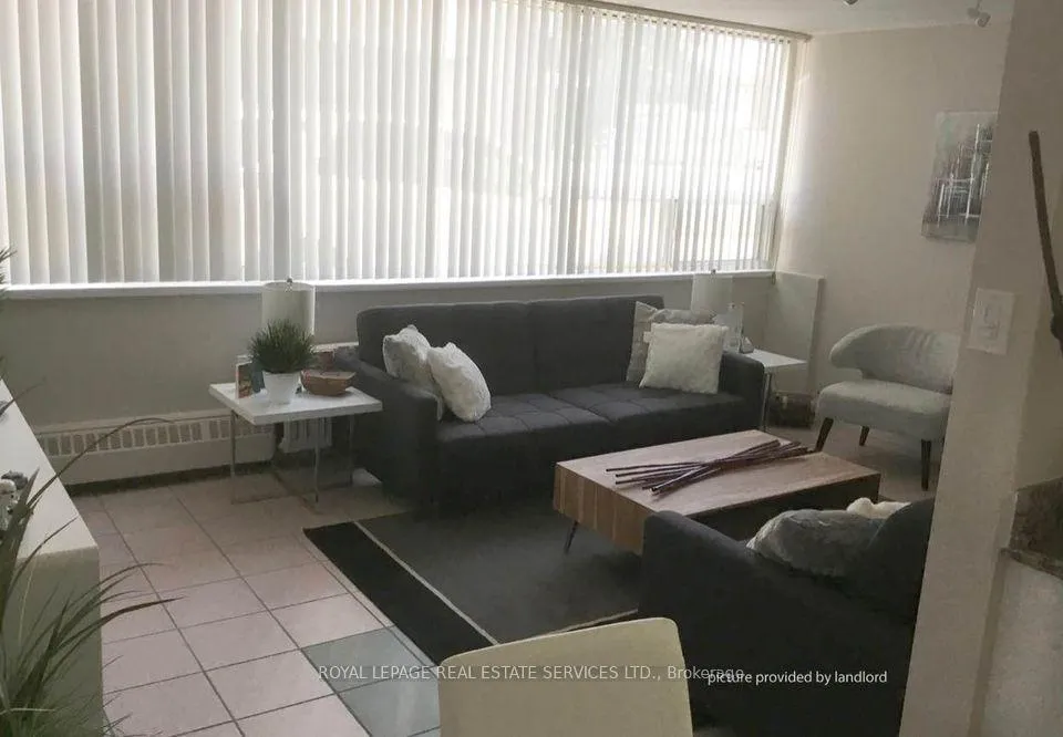 Photo 5 of Unit 504, 105 Raglan Avenue, Toronto, Humewood-Cedarvale — HOMEH