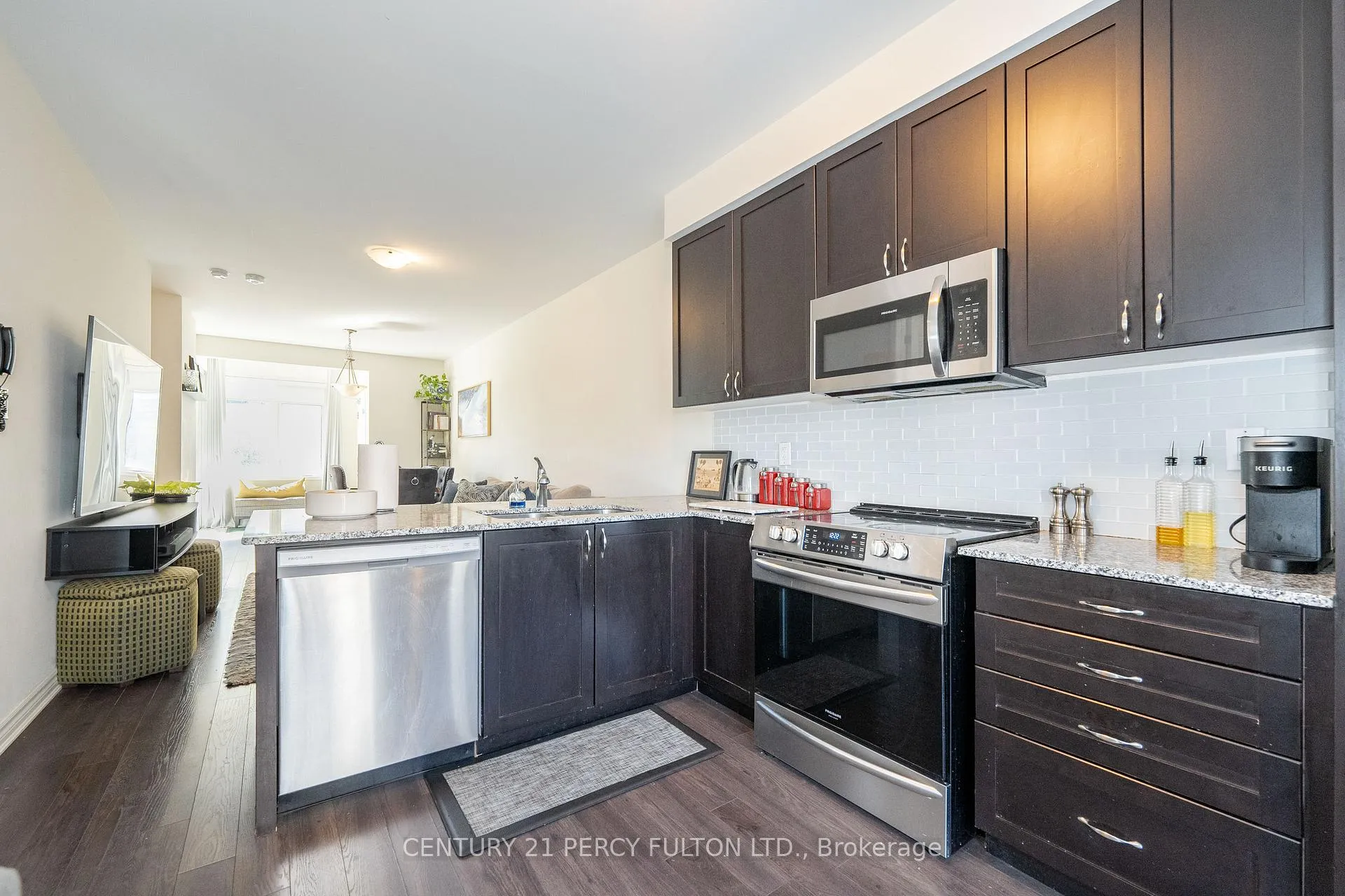 Photo 8 of Unit 701, 1148 Dragonfly Avenue, Pickering, Rural Pickering — HOMEH