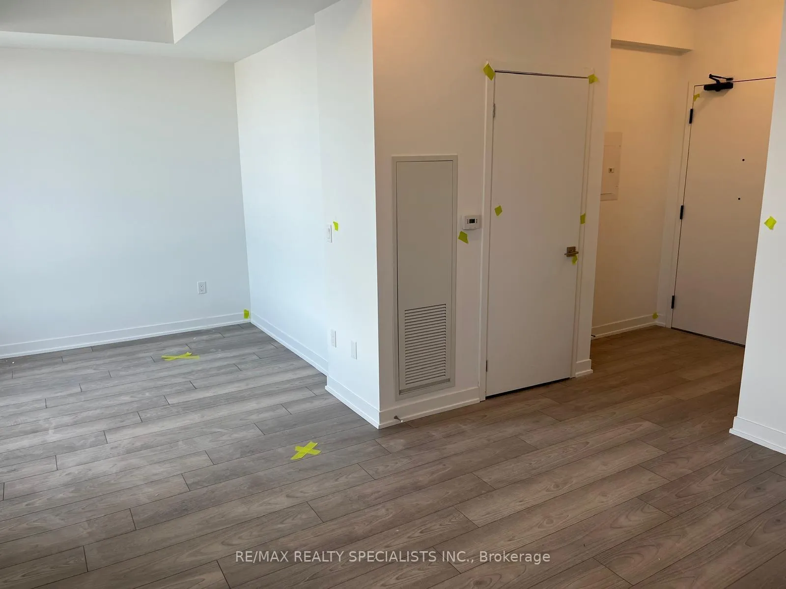 Photo 7 of Unit 908, 498 Caldari Road S, Vaughan, Concord — HOMEH