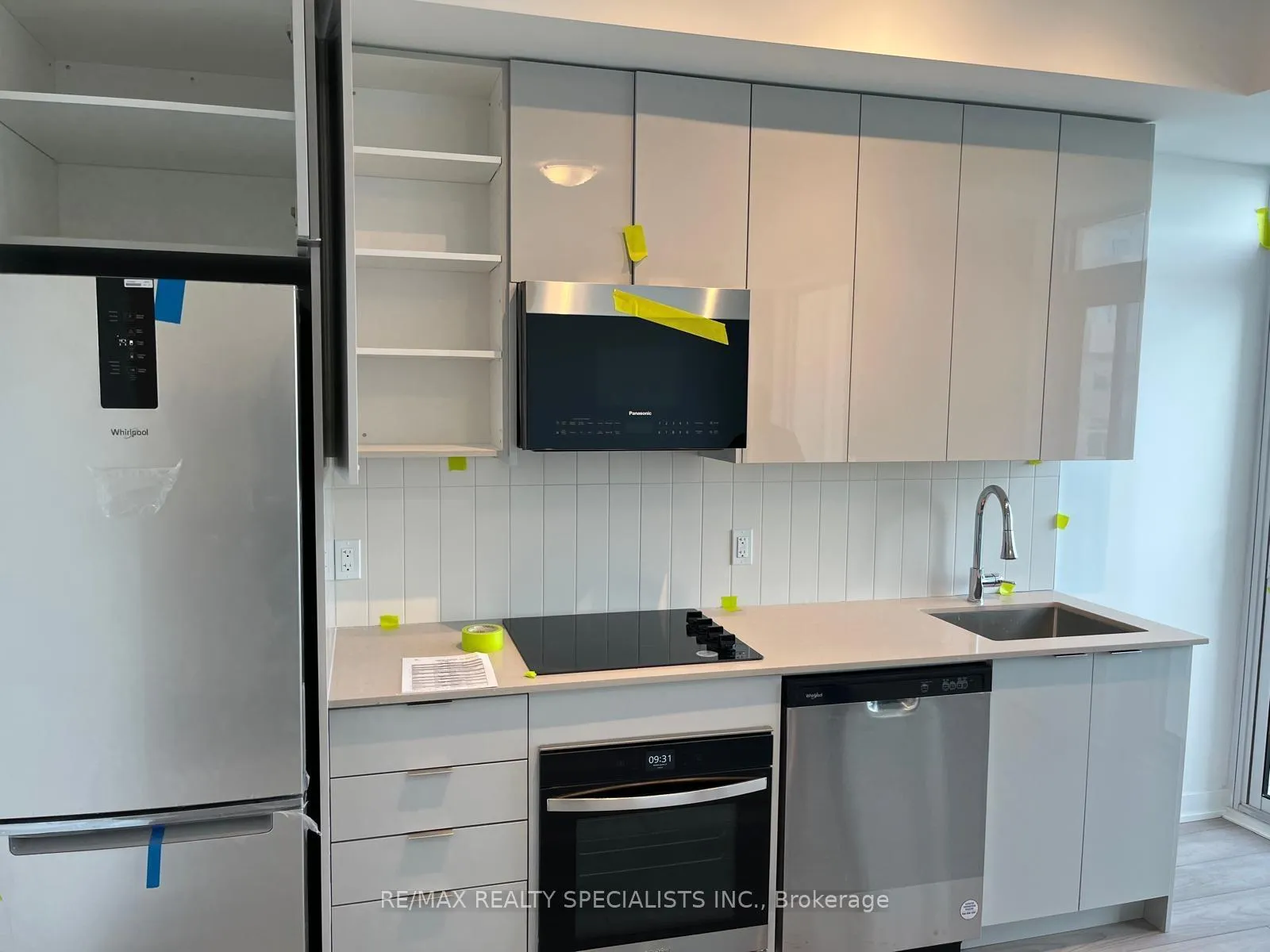 Photo 12 of Unit 908, 498 Caldari Road S, Vaughan, Concord — HOMEH