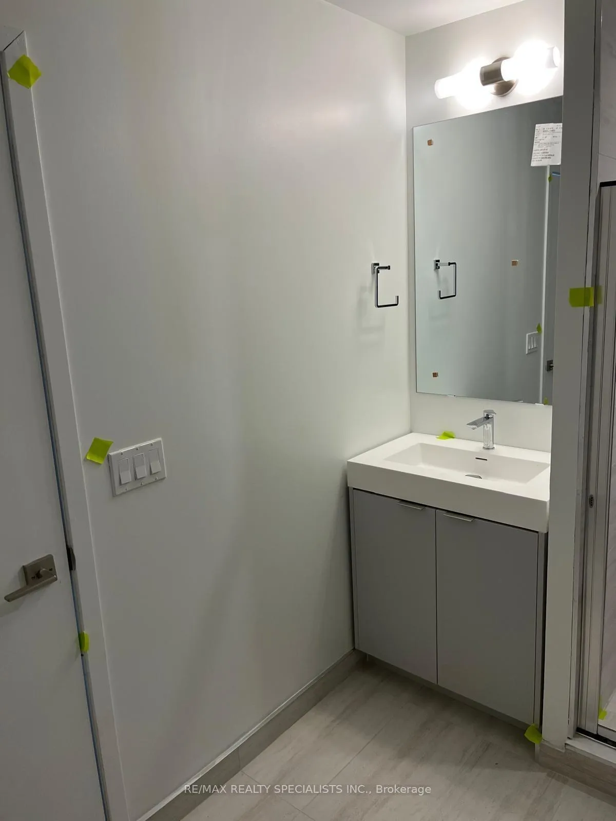 Photo 18 of Unit 908, 498 Caldari Road S, Vaughan, Concord — HOMEH
