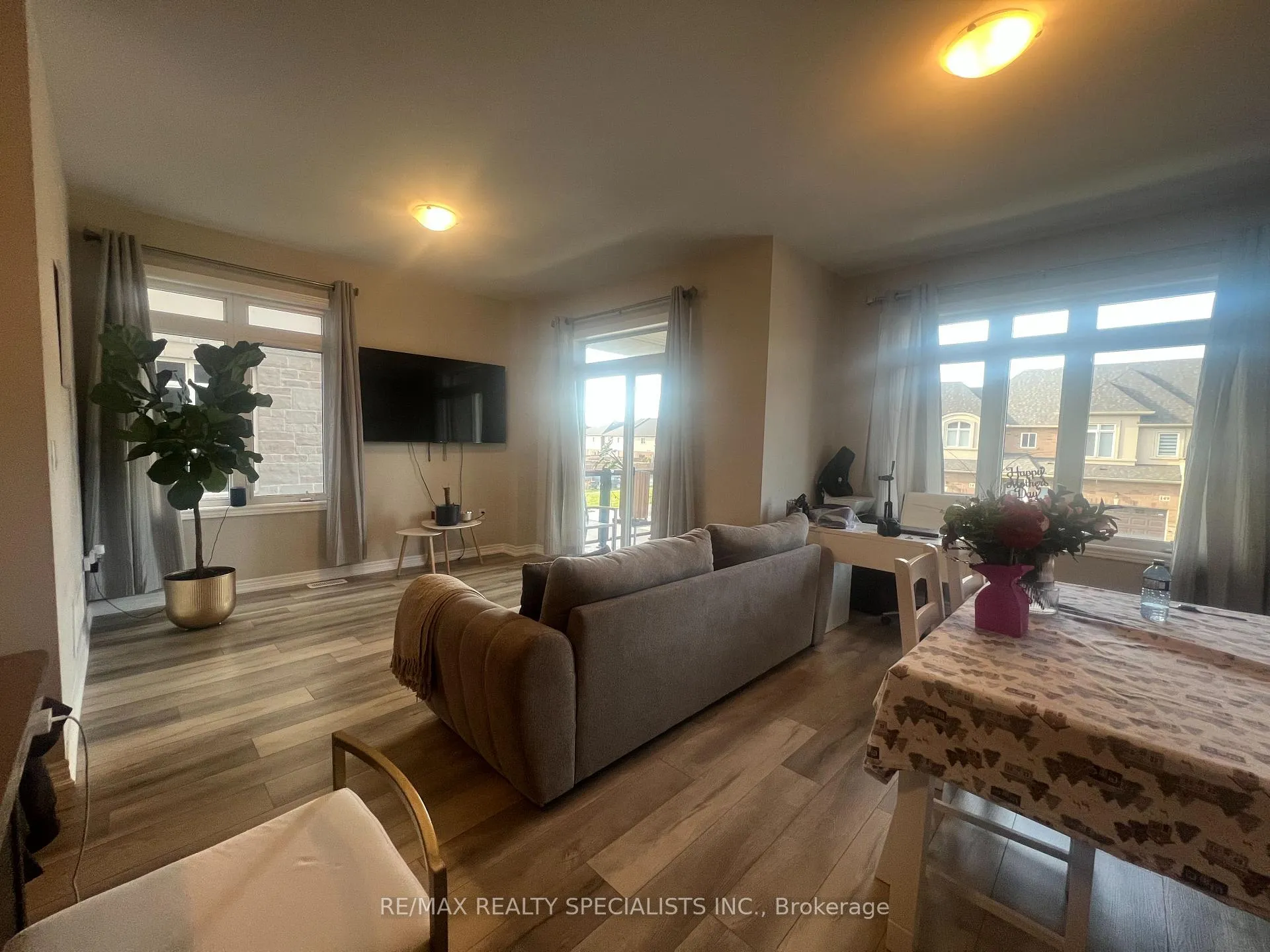 Photo 17 of 146 Sonoma Lane, Hamilton, Winona — HOMEH