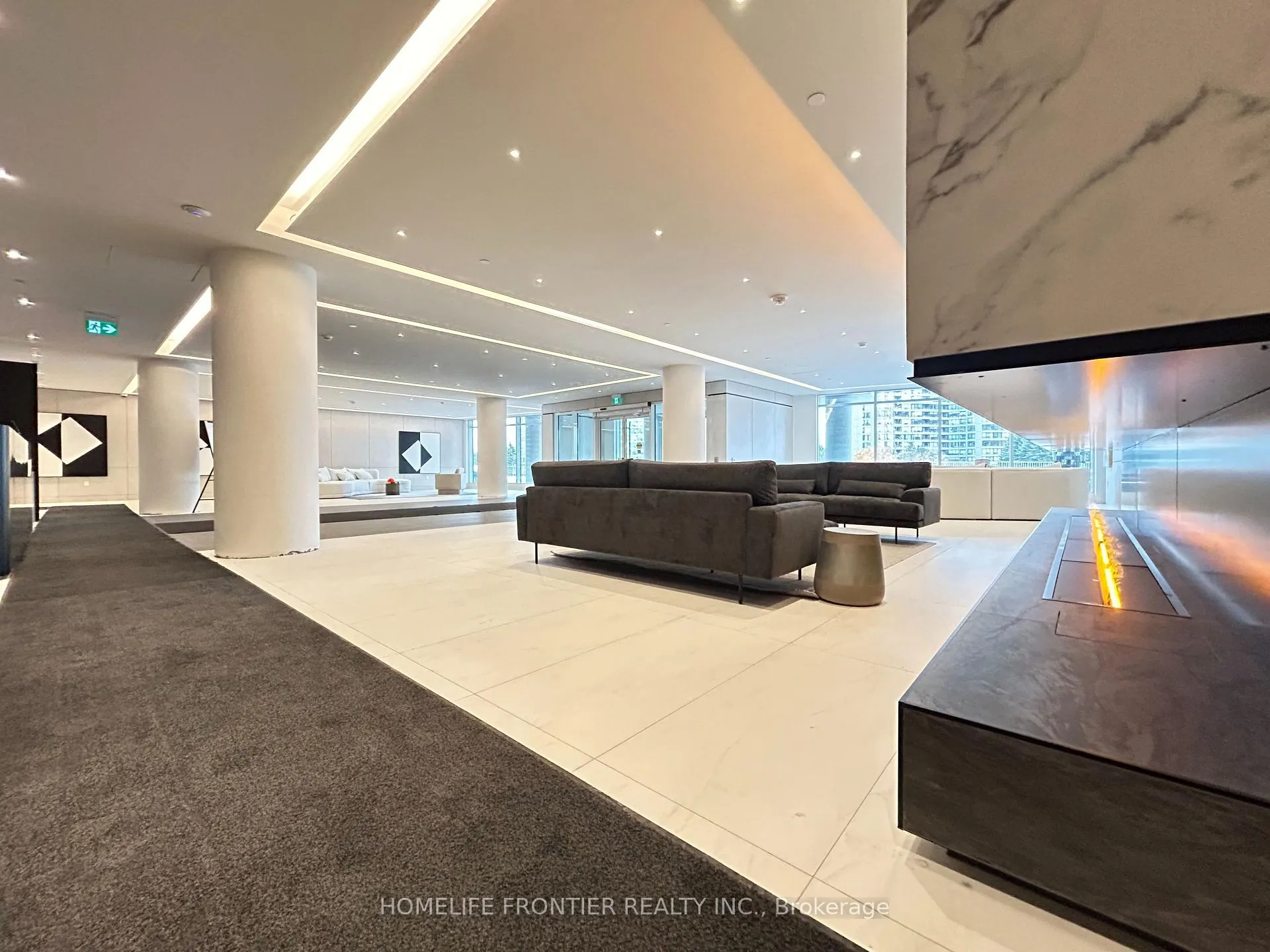 Photo 4 of Unit 2702B, 50 Upper Mall Way, Vaughan, Brownridge — HOMEH
