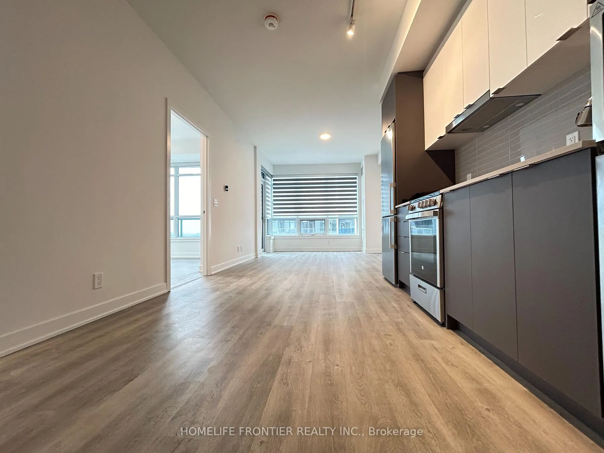Photo 11 of Unit 2702B, 50 Upper Mall Way, Vaughan, Brownridge — HOMEH