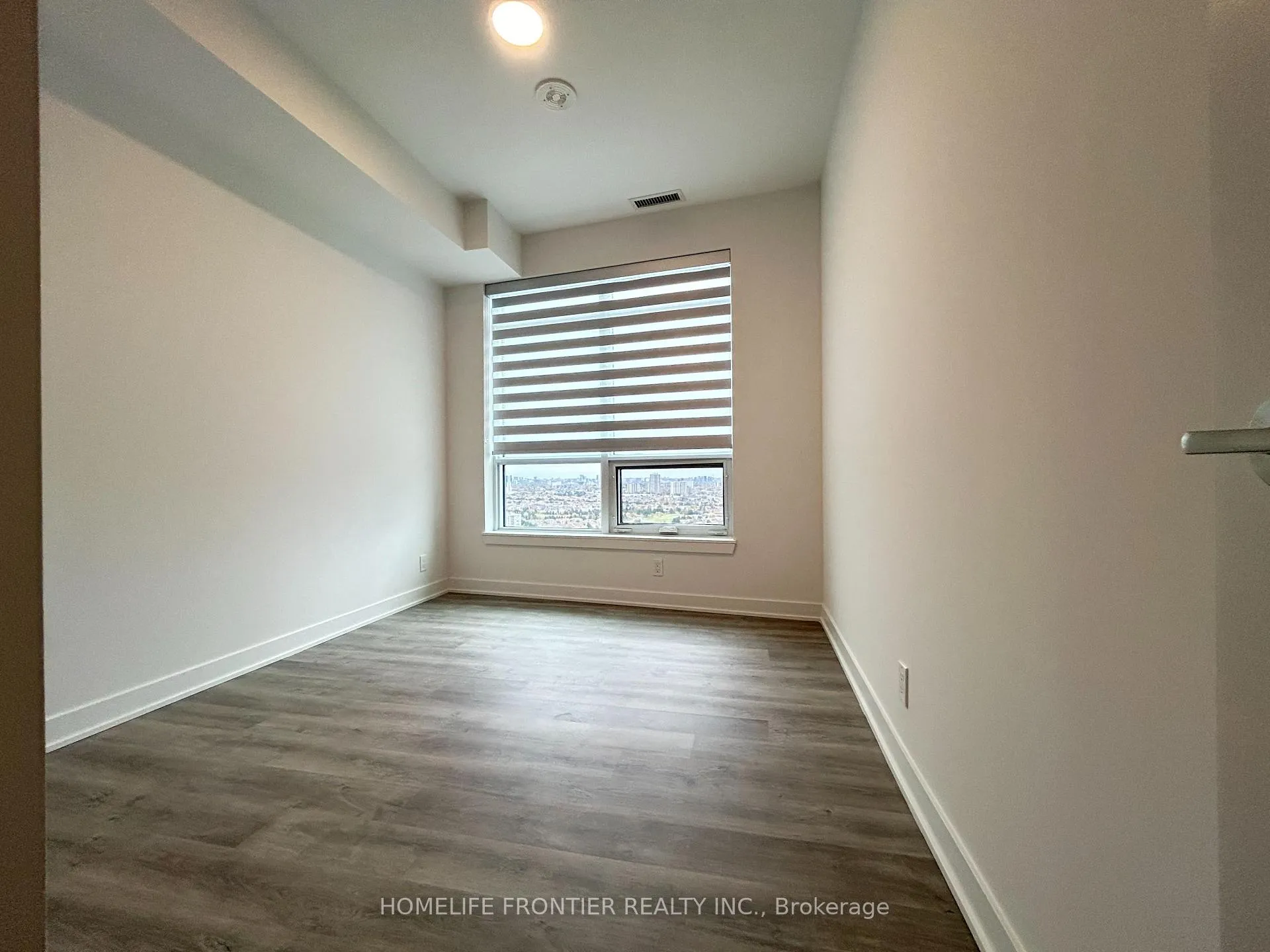 Photo 15 of Unit 2702B, 50 Upper Mall Way, Vaughan, Brownridge — HOMEH