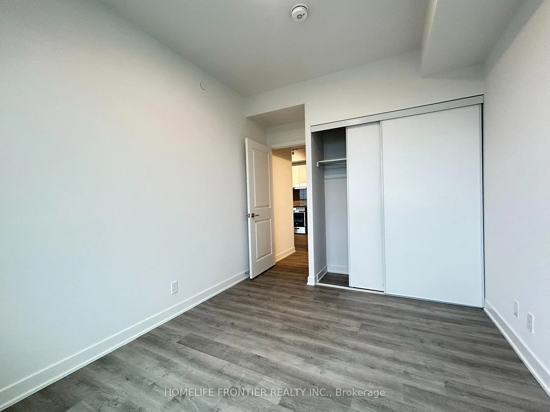 Photo 16 of Unit 2702B, 50 Upper Mall Way, Vaughan, Brownridge — HOMEH