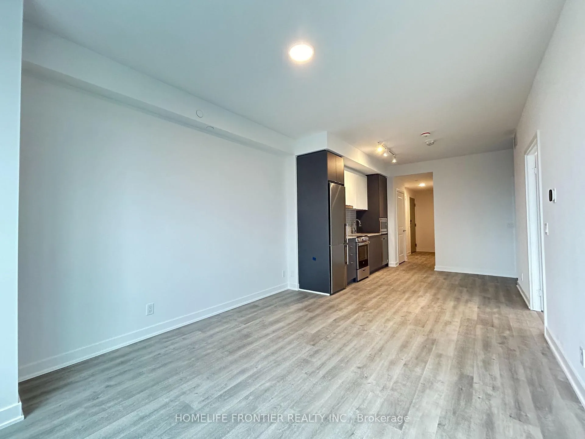 Photo 20 of Unit 2702B, 50 Upper Mall Way, Vaughan, Brownridge — HOMEH