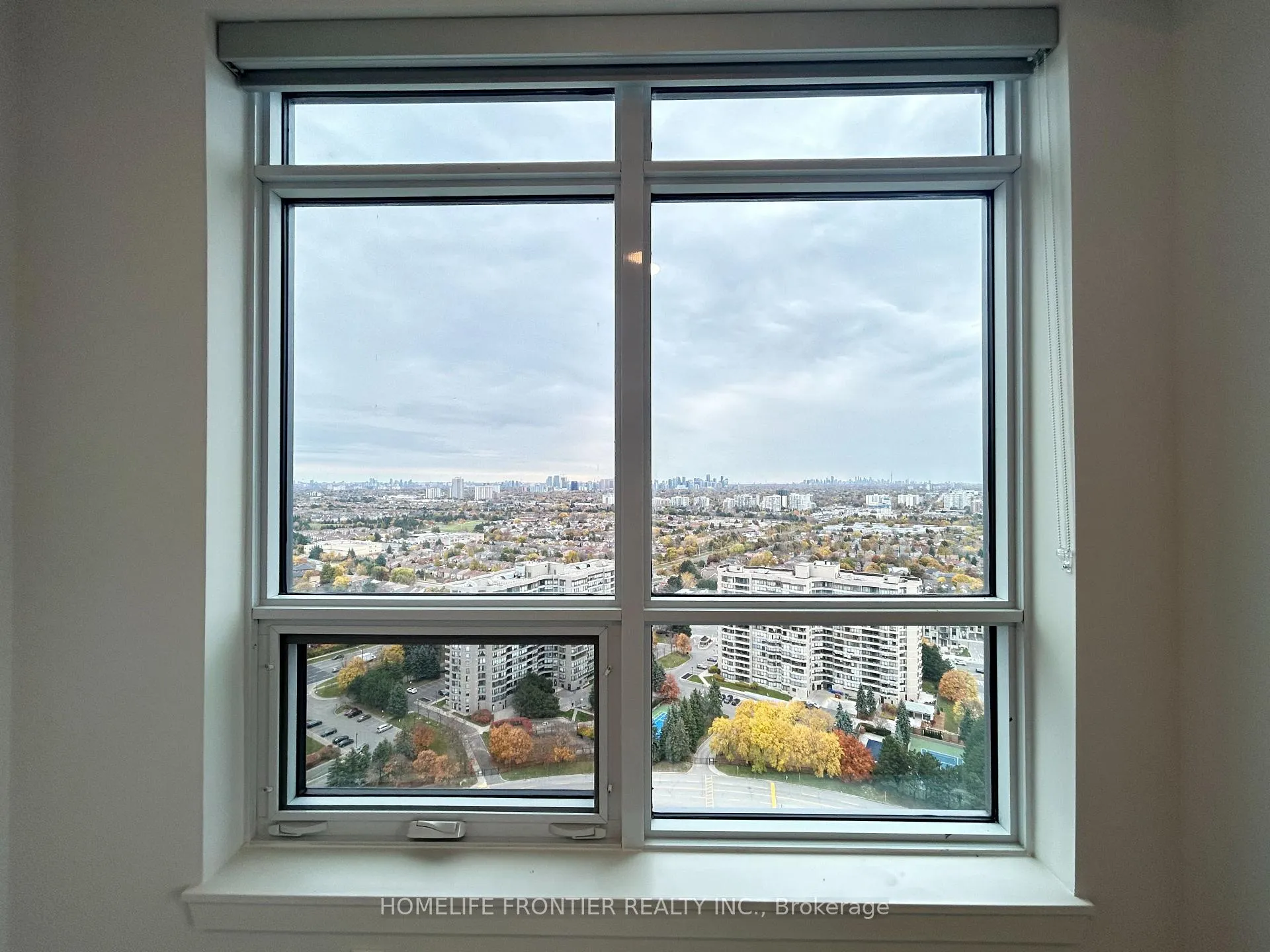 Photo 21 of Unit 2702B, 50 Upper Mall Way, Vaughan, Brownridge — HOMEH