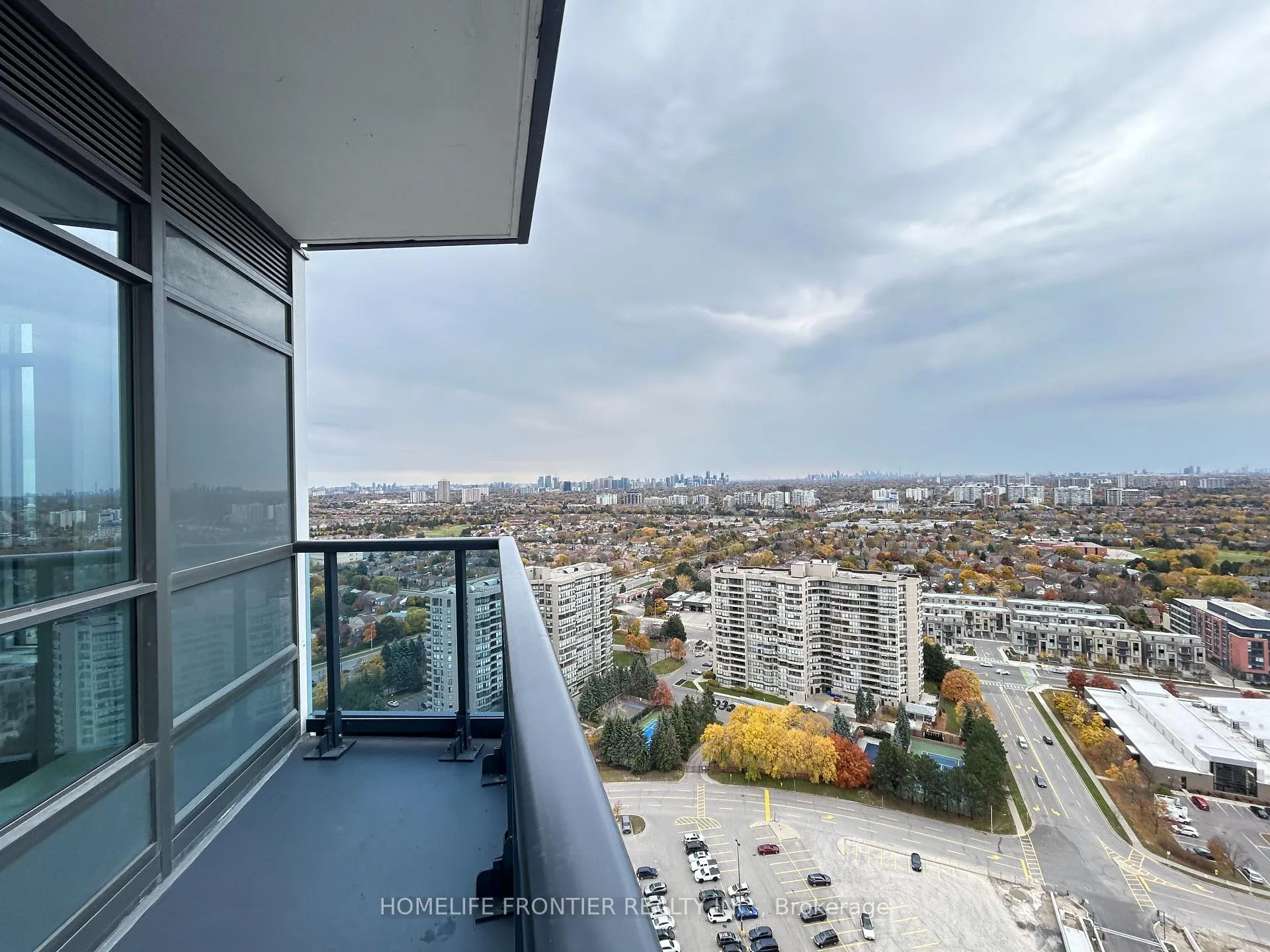 Photo 22 of Unit 2702B, 50 Upper Mall Way, Vaughan, Brownridge — HOMEH