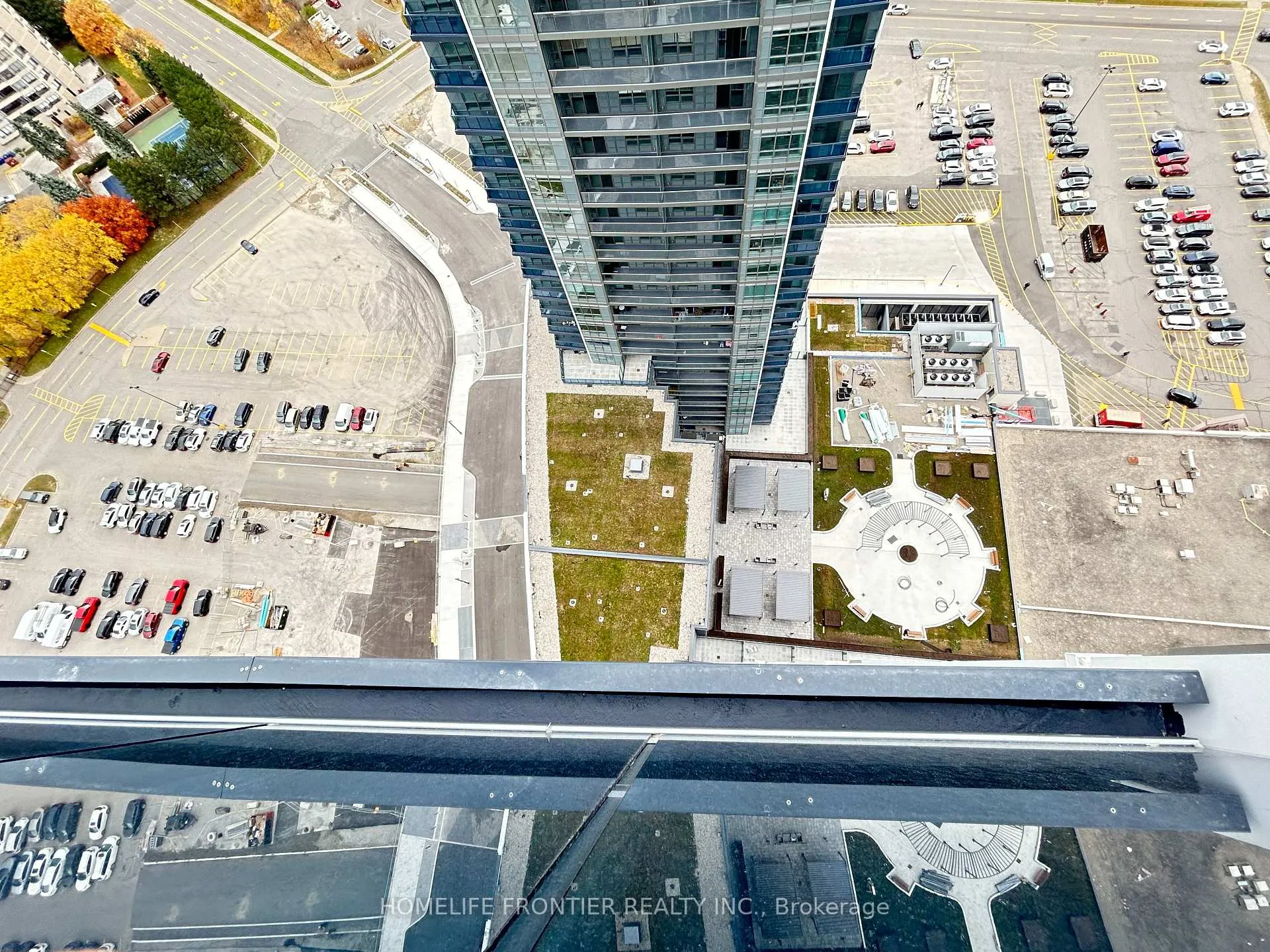 Photo 24 of Unit 2702B, 50 Upper Mall Way, Vaughan, Brownridge — HOMEH