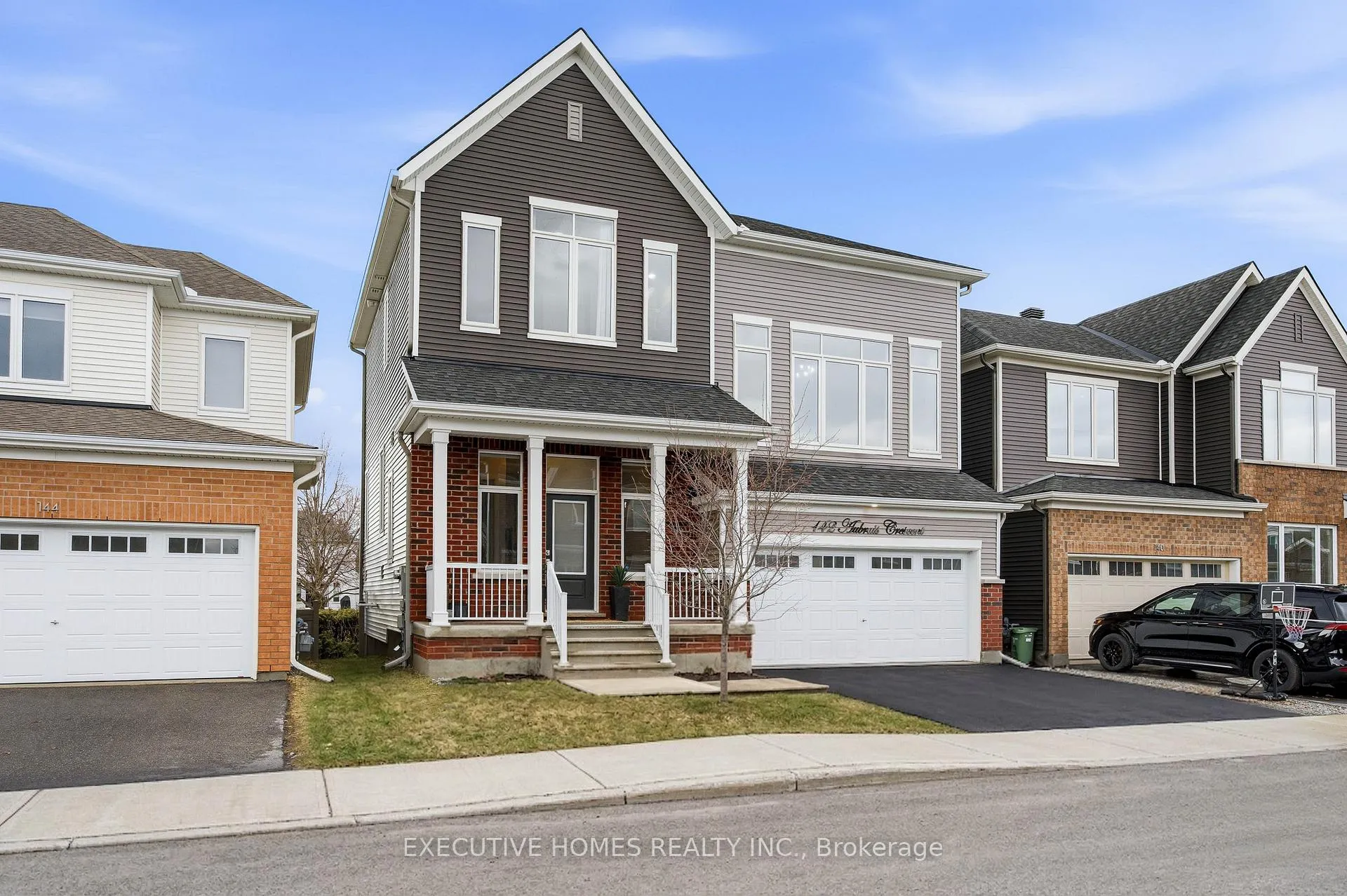 Photo 2 of 142 Aubrais Crescent, Ottawa, Chapel Hill South - Orleans Village — HOMEH