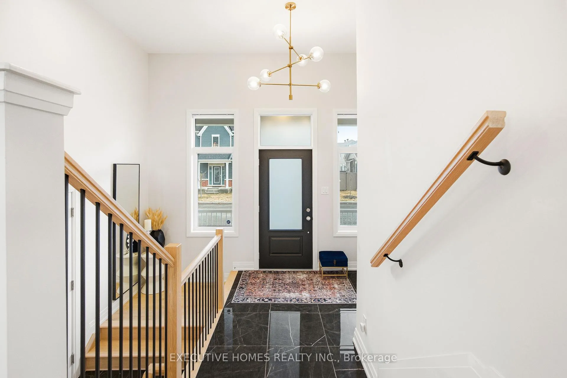Photo 4 of 142 Aubrais Crescent, Ottawa, Chapel Hill South - Orleans Village — HOMEH