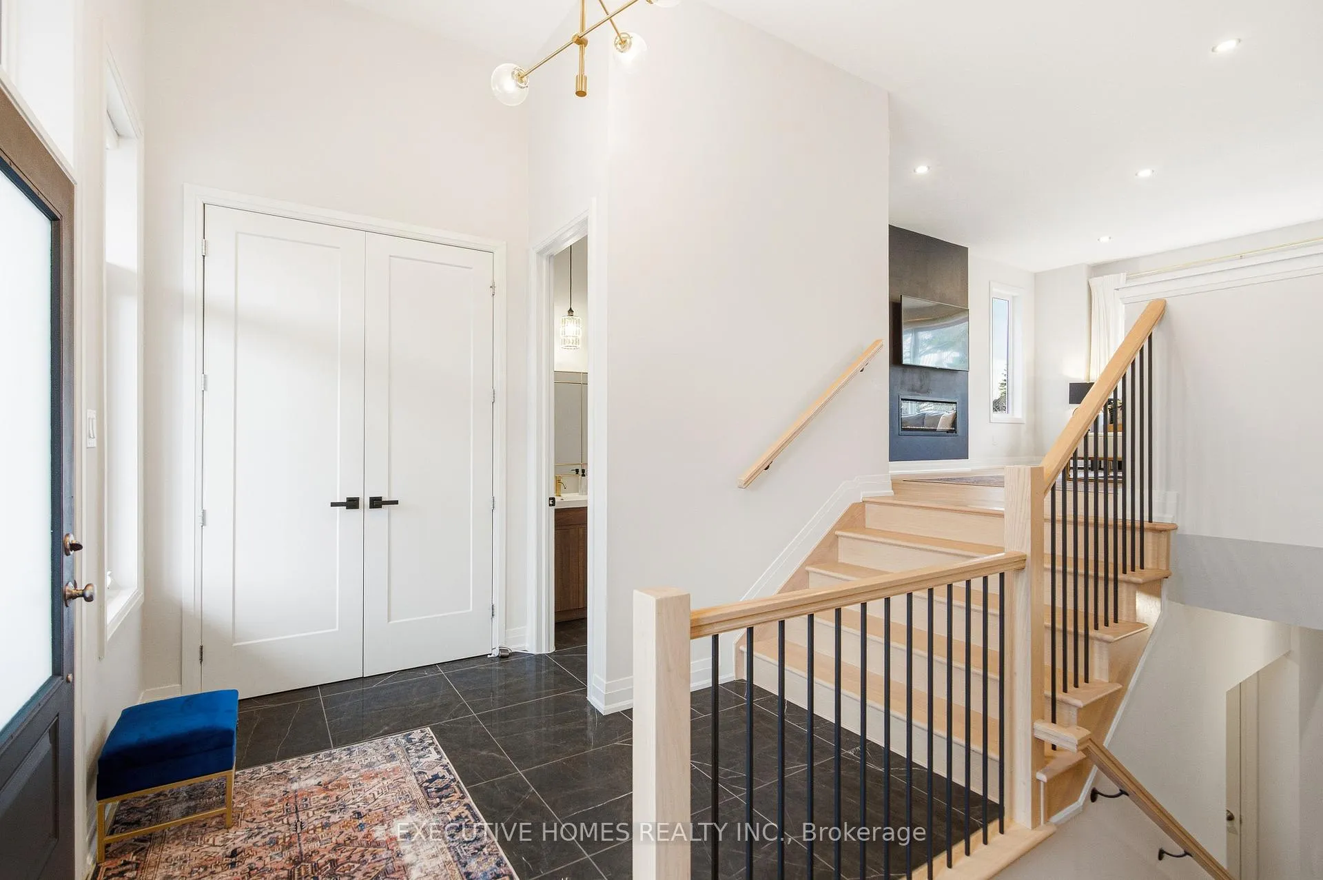 Photo 5 of 142 Aubrais Crescent, Ottawa, Chapel Hill South - Orleans Village — HOMEH