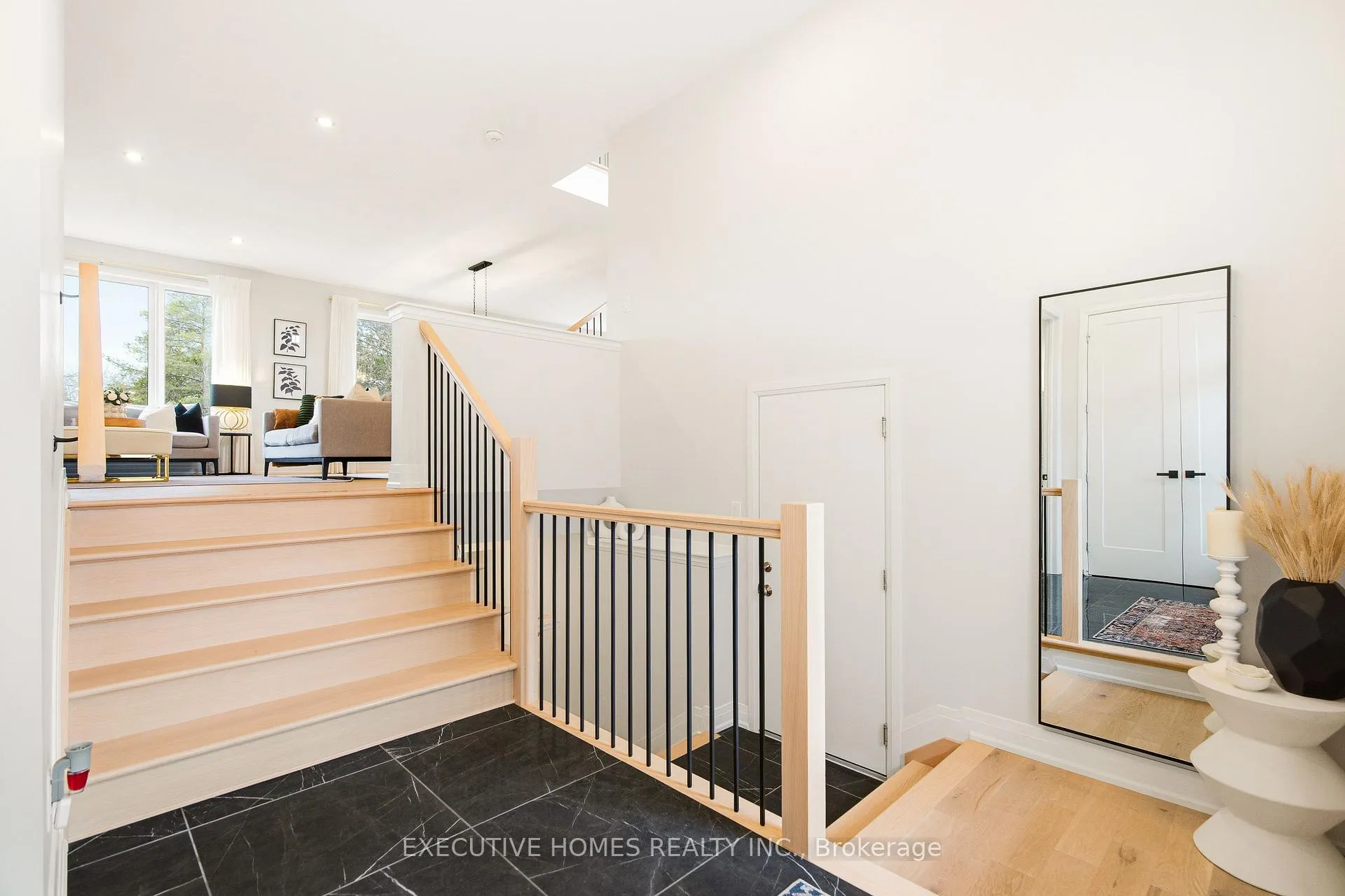 Photo 7 of 142 Aubrais Crescent, Ottawa, Chapel Hill South - Orleans Village — HOMEH