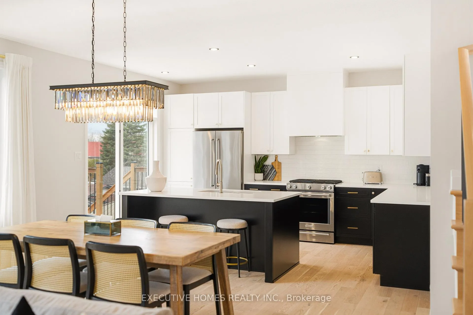 Photo 11 of 142 Aubrais Crescent, Ottawa, Chapel Hill South - Orleans Village — HOMEH