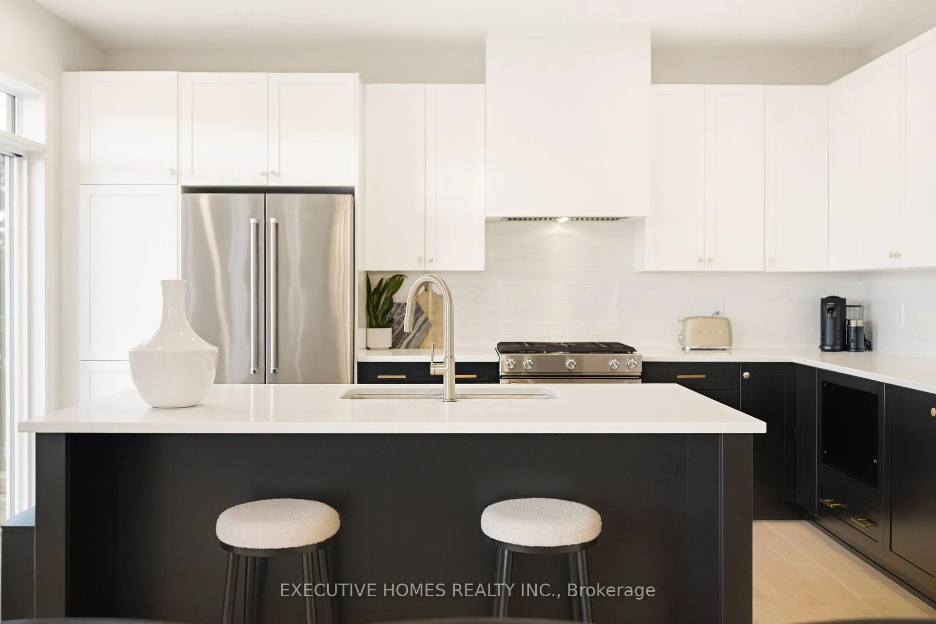 Photo 12 of 142 Aubrais Crescent, Ottawa, Chapel Hill South - Orleans Village — HOMEH