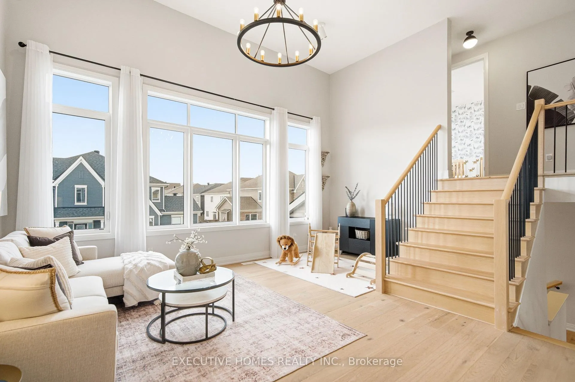 Photo 16 of 142 Aubrais Crescent, Ottawa, Chapel Hill South - Orleans Village — HOMEH