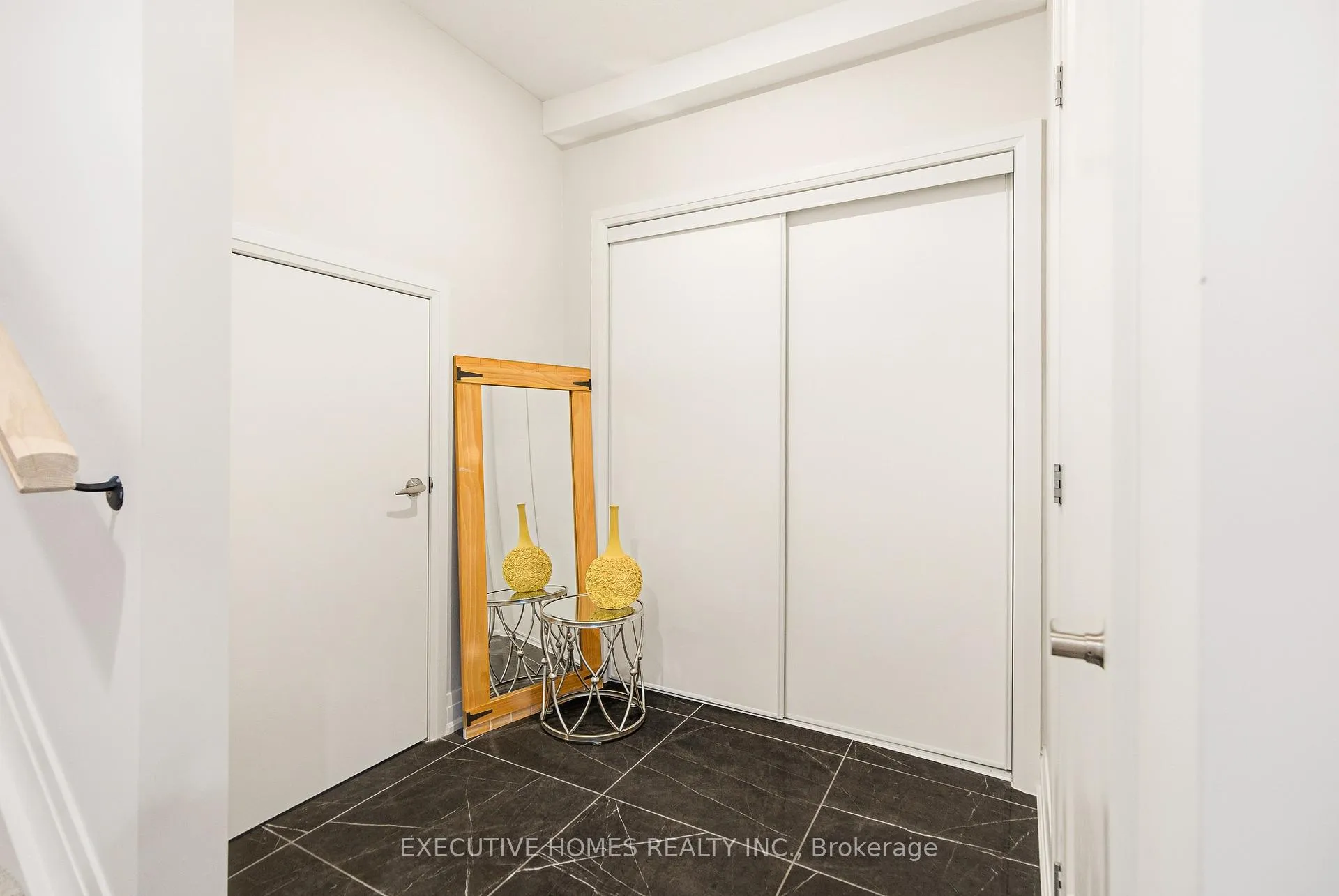 Photo 31 of 142 Aubrais Crescent, Ottawa, Chapel Hill South - Orleans Village — HOMEH