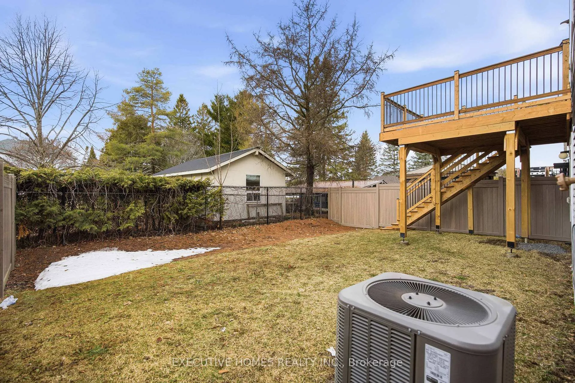 Photo 36 of 142 Aubrais Crescent, Ottawa, Chapel Hill South - Orleans Village — HOMEH