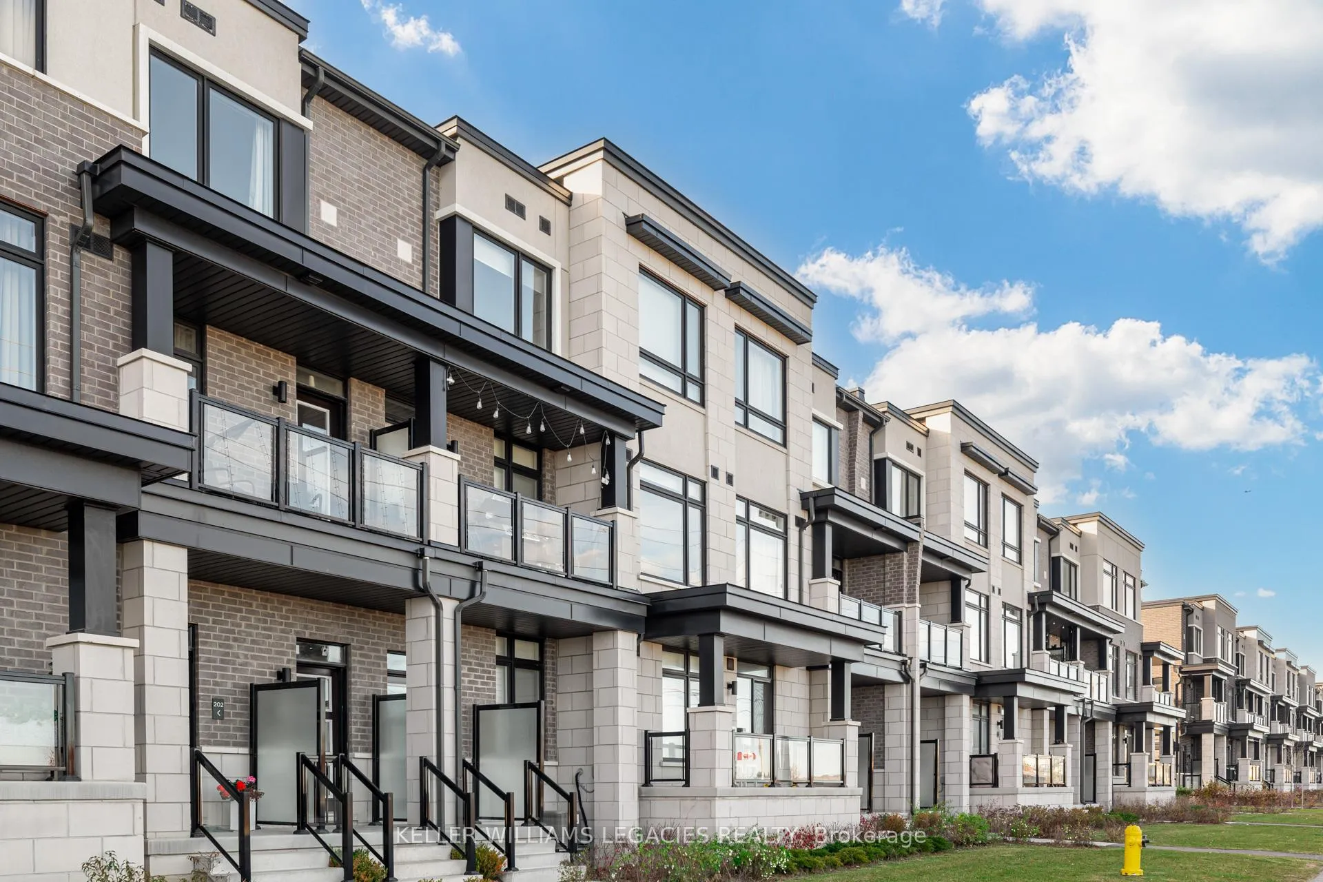 Photo 2 of Unit 203, 2550 Castlegate Crossing Drive, Pickering, Duffin Heights — HOMEH