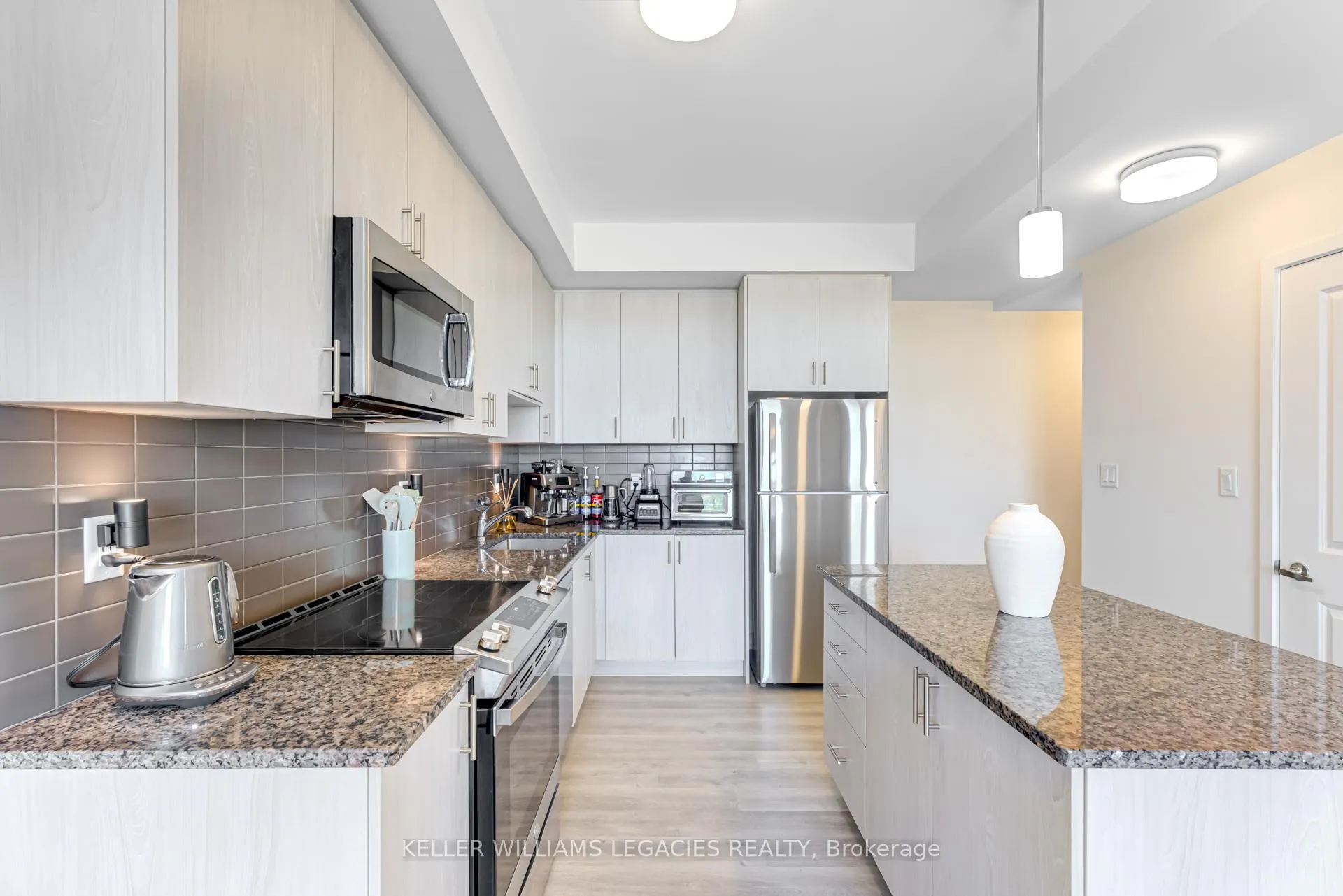 Photo 13 of Unit 203, 2550 Castlegate Crossing Drive, Pickering, Duffin Heights — HOMEH