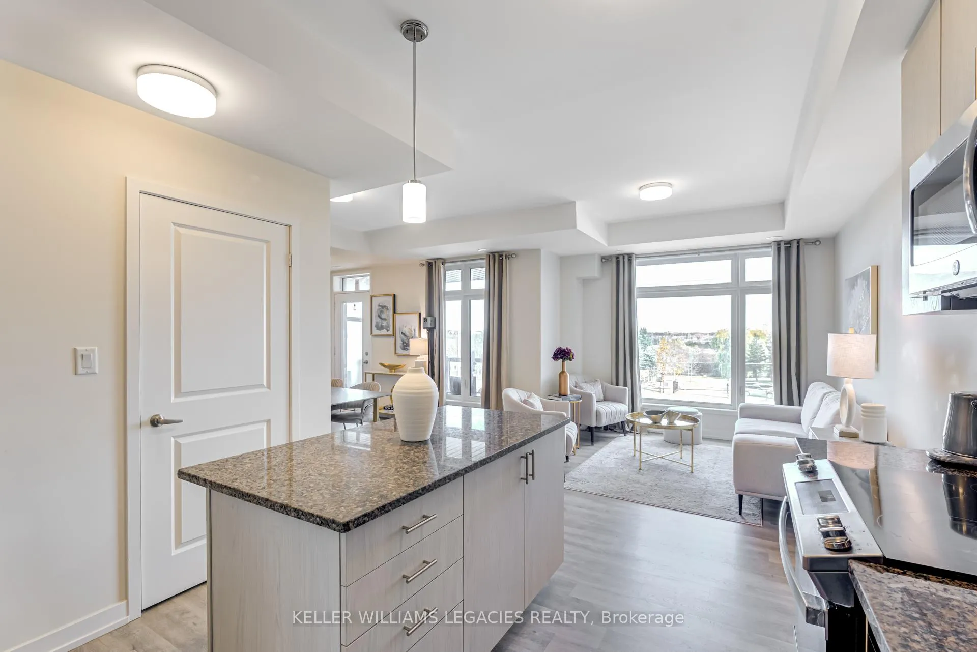 Photo 15 of Unit 203, 2550 Castlegate Crossing Drive, Pickering, Duffin Heights — HOMEH