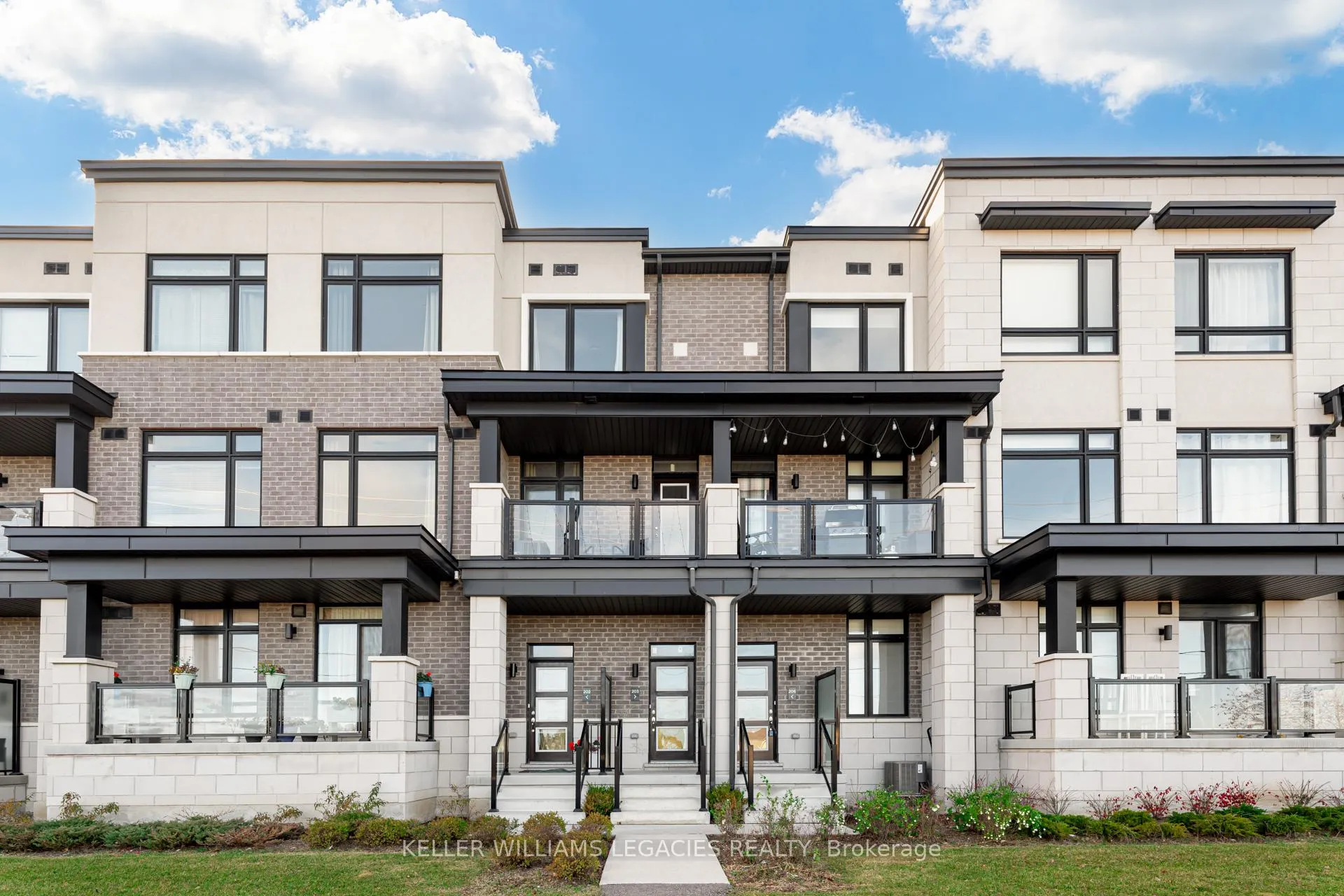 Photo 38 of Unit 203, 2550 Castlegate Crossing Drive, Pickering, Duffin Heights — HOMEH