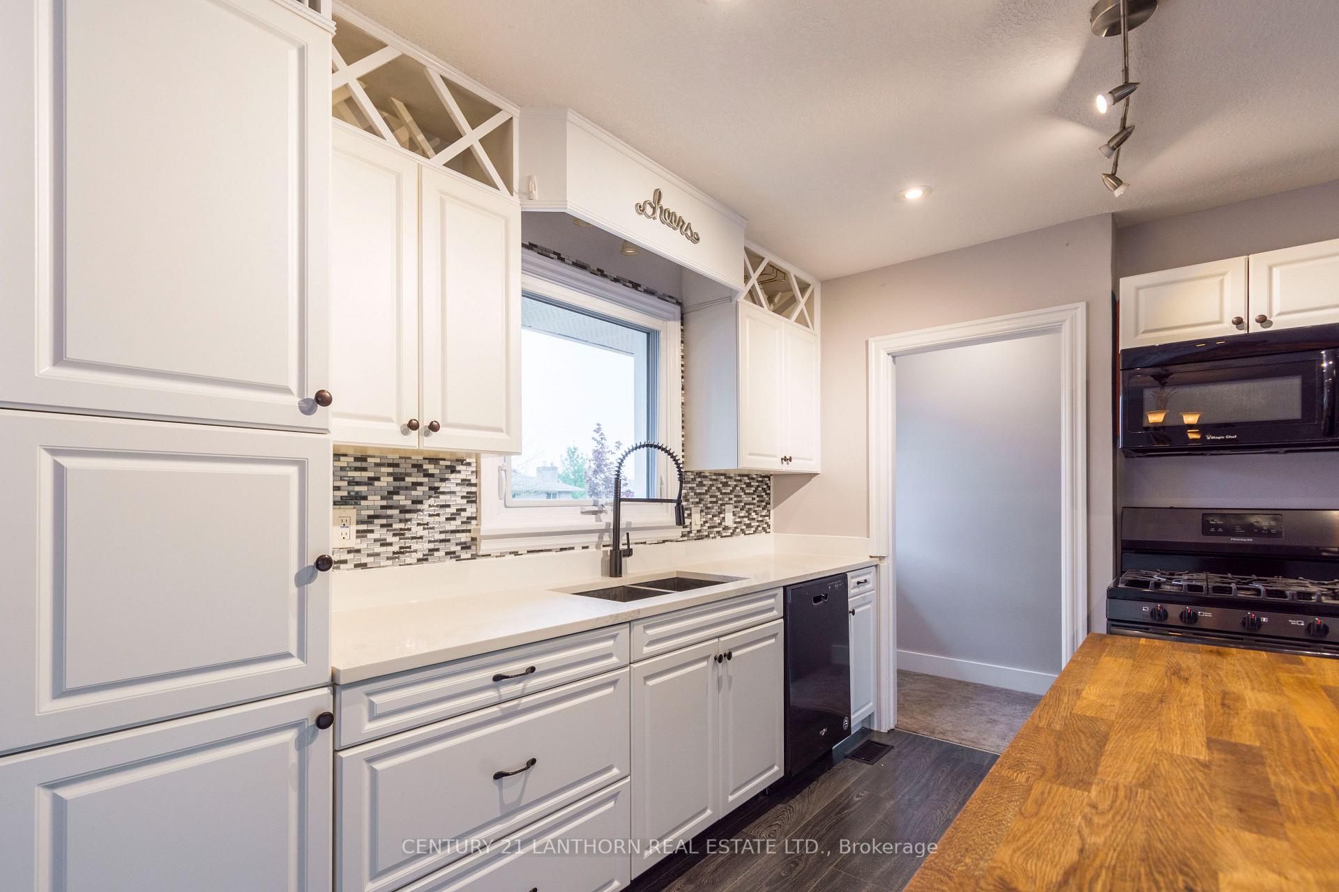 Photo 10 of 76 Maple Drive, Belleville, Belleville Ward — HOMEH