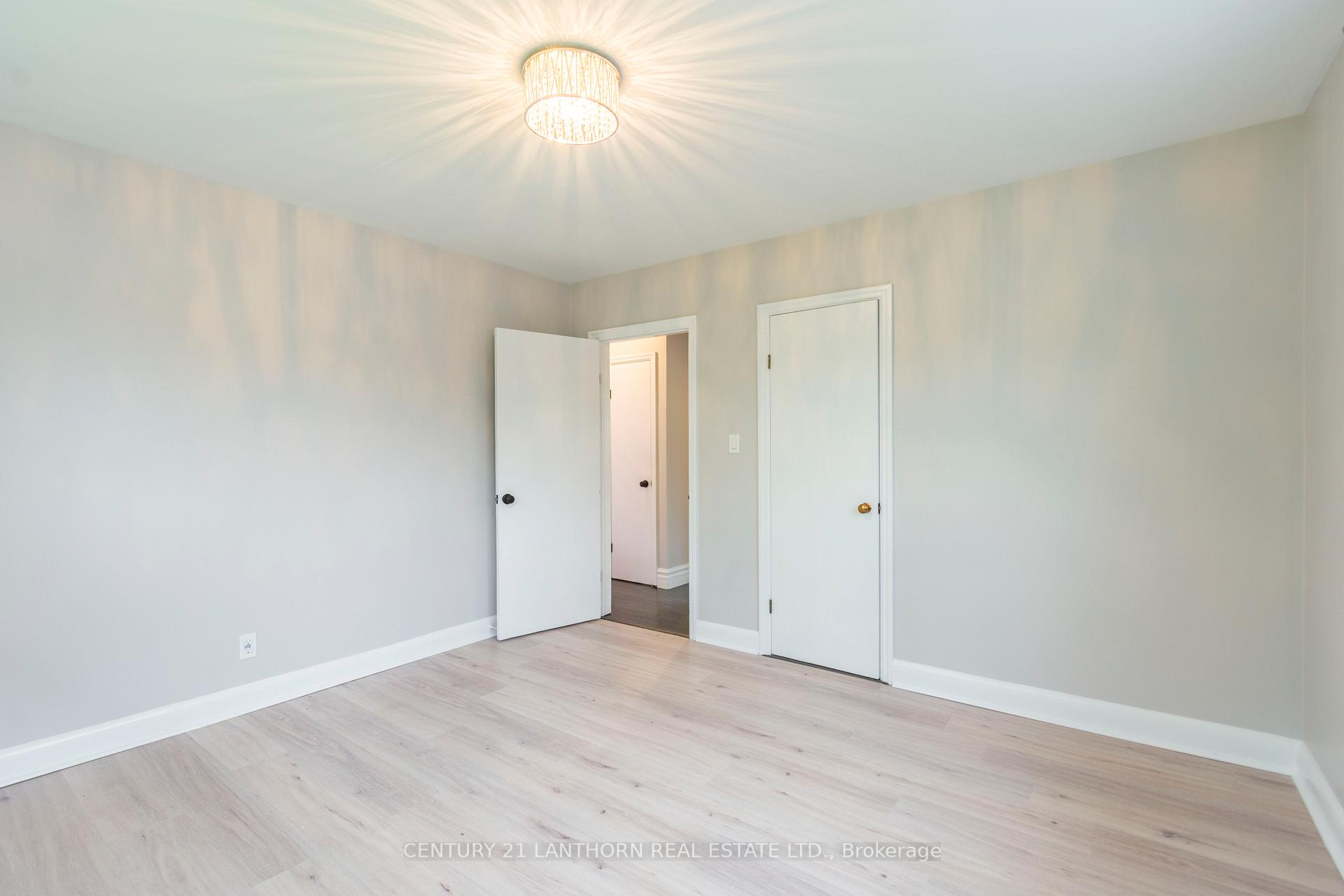 Photo 15 of 76 Maple Drive, Belleville, Belleville Ward — HOMEH