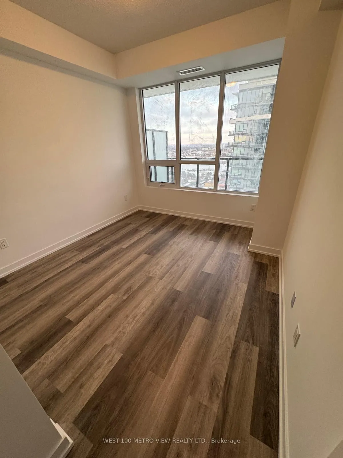 Photo 5 of Unit 2507, 1435 Celebration Drive, Pickering, Bay Ridges — HOMEH