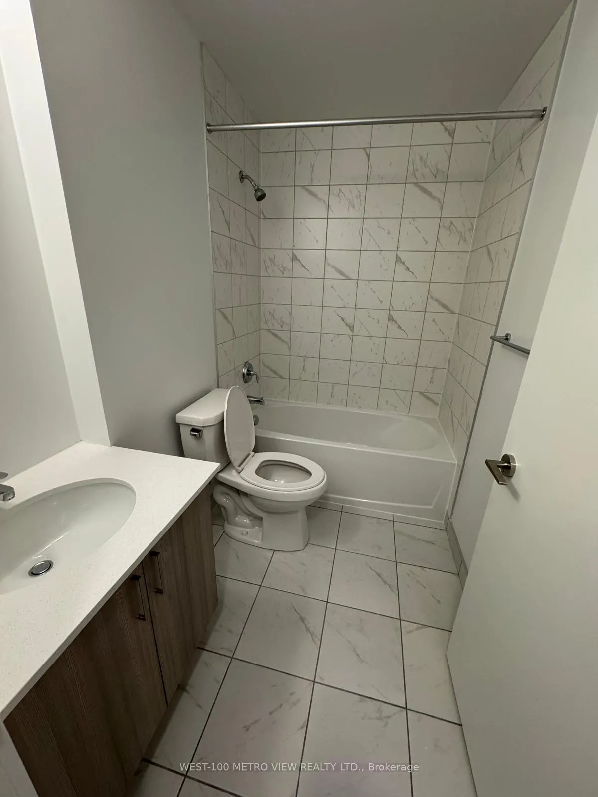 Photo 8 of Unit 2507, 1435 Celebration Drive, Pickering, Bay Ridges — HOMEH