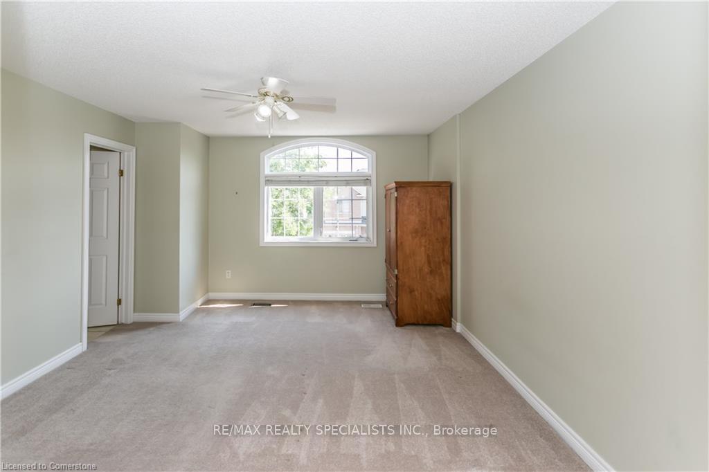 Photo 12 of 4007 Alexan Crescent, Burlington, Rose — HOMEH