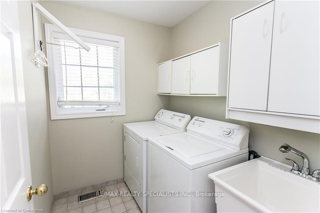 Photo 19 of 4007 Alexan Crescent, Burlington, Rose — HOMEH