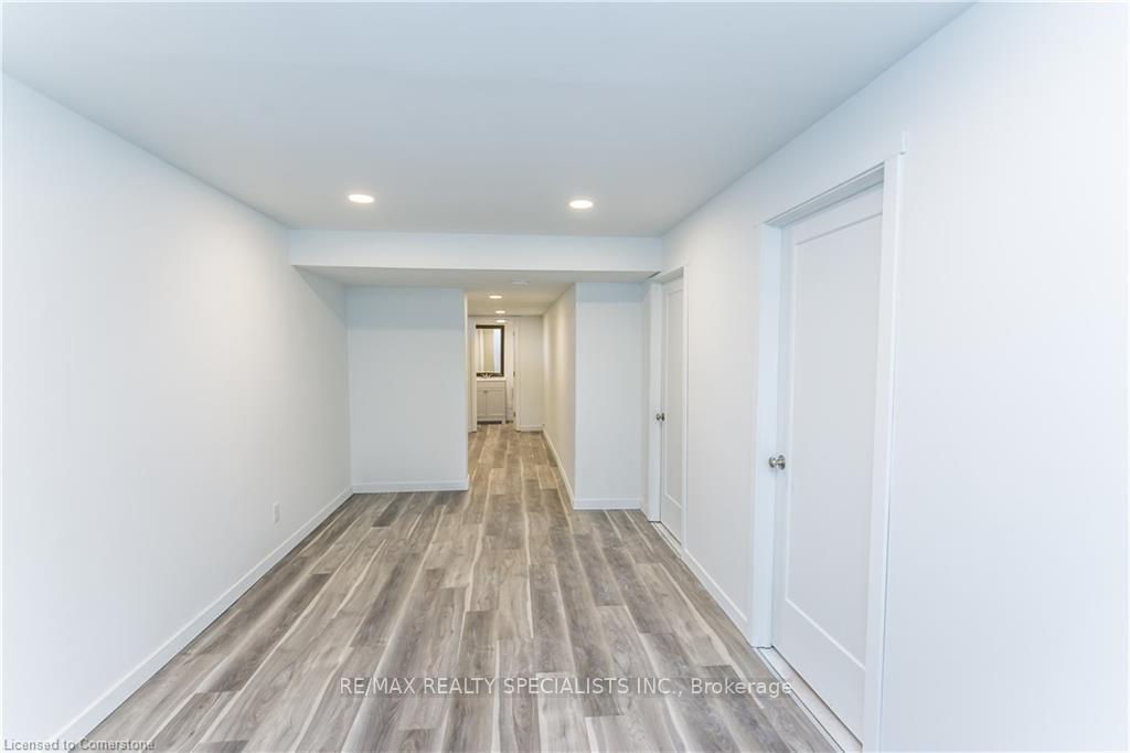 Photo 22 of 4007 Alexan Crescent, Burlington, Rose — HOMEH