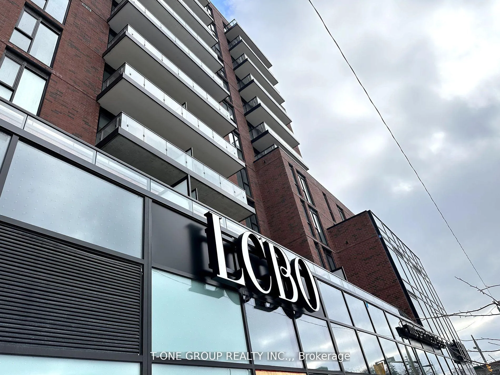 Front of Unit 1205, 185 Alberta Avenue