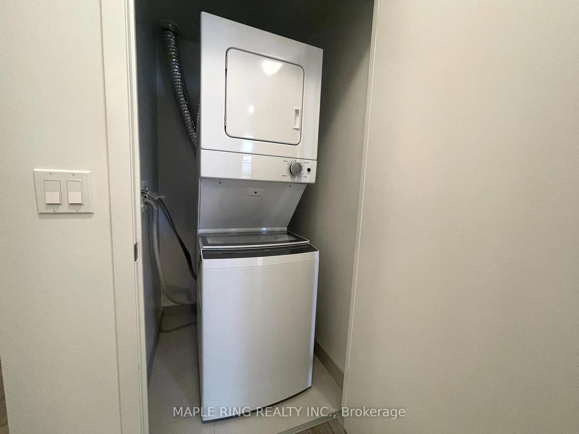 Photo 4 of Unit 615, 474 Caldari Road, Vaughan, Concord — HOMEH