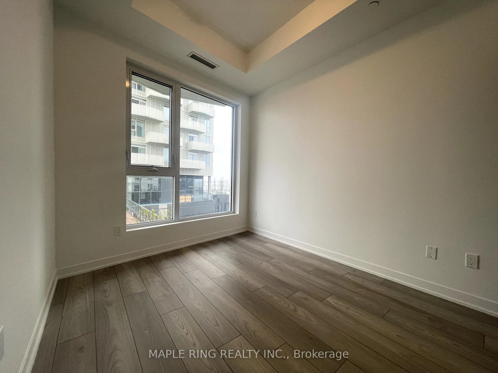 Photo 8 of Unit 615, 474 Caldari Road, Vaughan, Concord — HOMEH