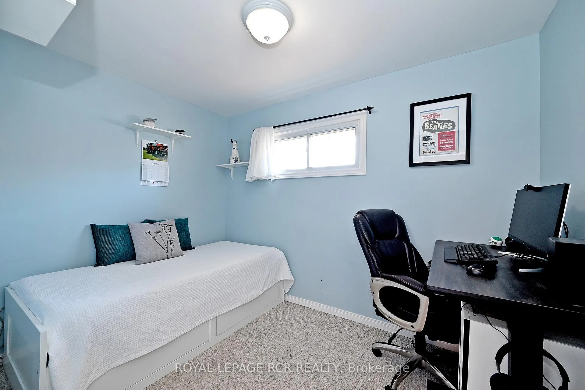 Photo 21 of 993 Barton Avenue, Georgina, Keswick North — HOMEH