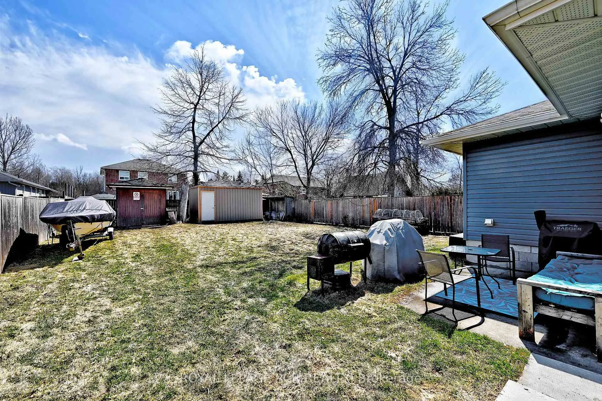 Photo 26 of 993 Barton Avenue, Georgina, Keswick North — HOMEH