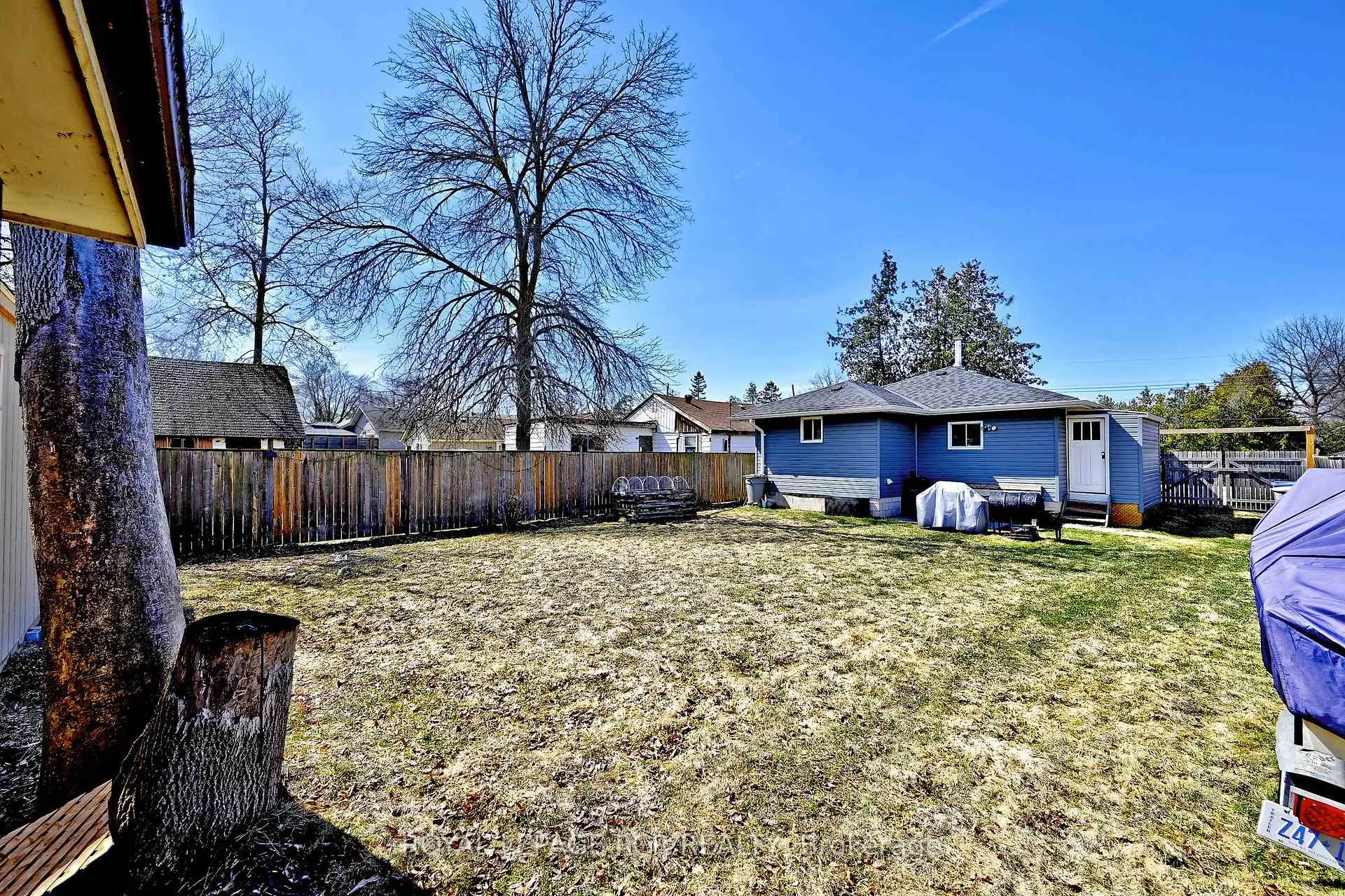 Photo 29 of 993 Barton Avenue, Georgina, Keswick North — HOMEH