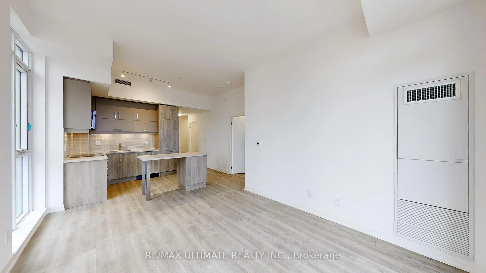 Photo 6 of Unit B1011, 292 Verdale Crossing, Markham, Unionville — HOMEH