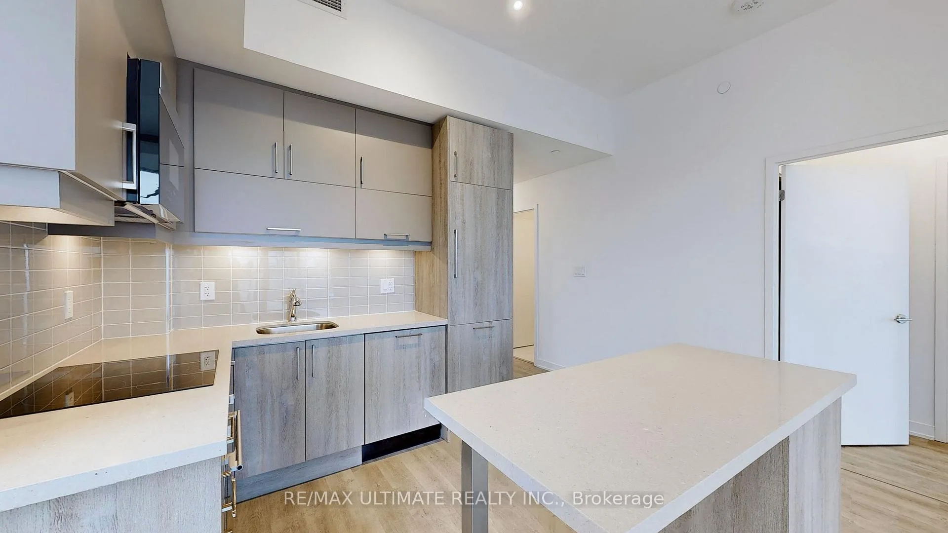Photo 9 of Unit B1011, 292 Verdale Crossing, Markham, Unionville — HOMEH