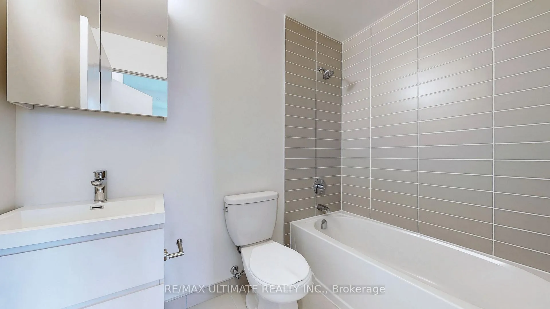 Photo 13 of Unit B1011, 292 Verdale Crossing, Markham, Unionville — HOMEH
